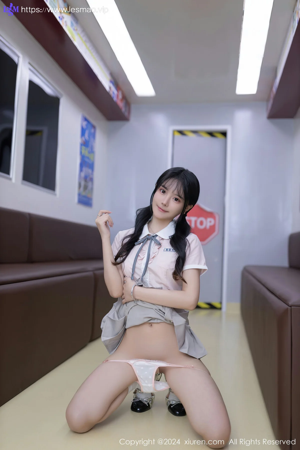 XiuRen 秀人 No.8515 幼幼 浅色学妹制服性感写真11 - 80