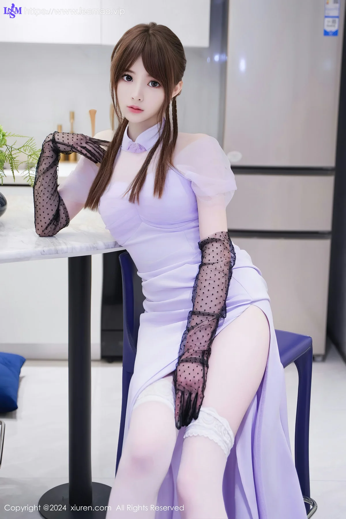 XiuRen 秀人 No.8519 梦灵儿Mini 白色丝袜性感写真 - 13