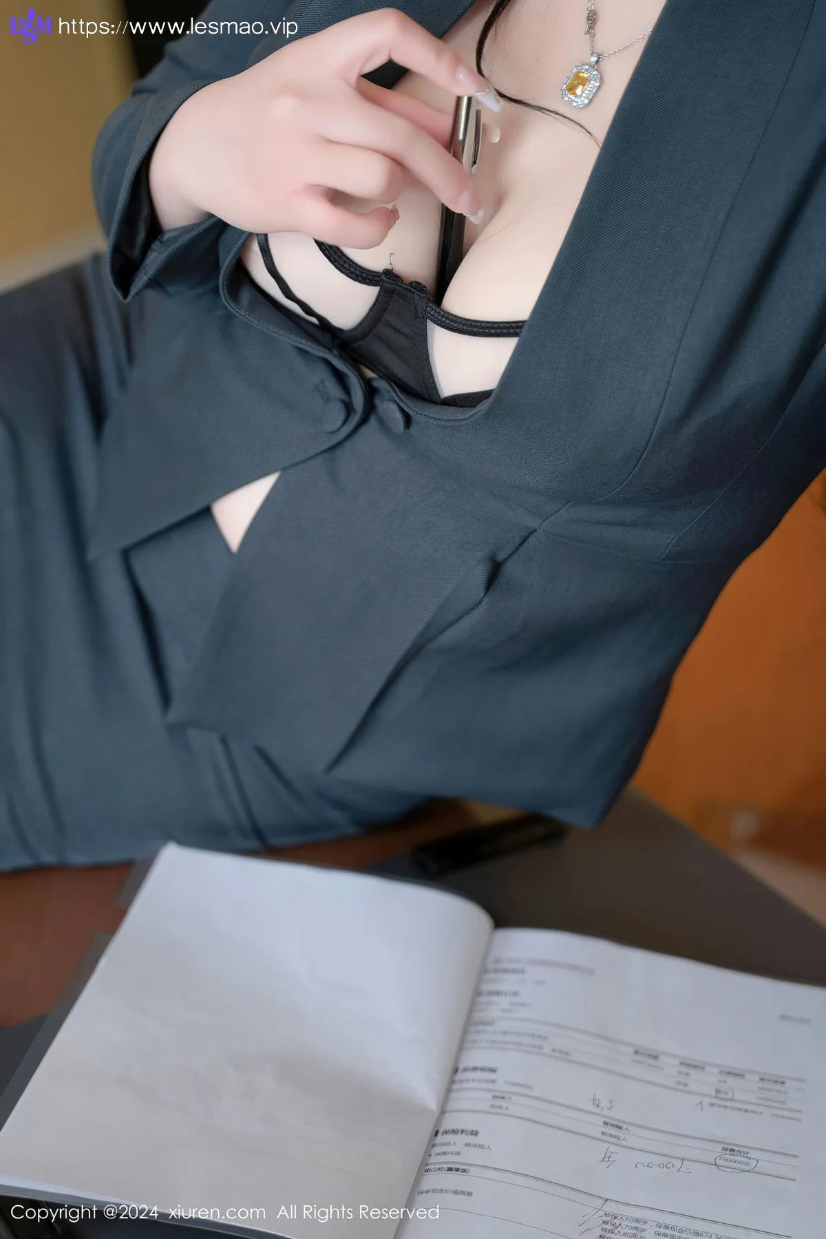 XiuRen 秀人 No.8541 王婉悠Queen 秘书OL性感写真3 - 33
