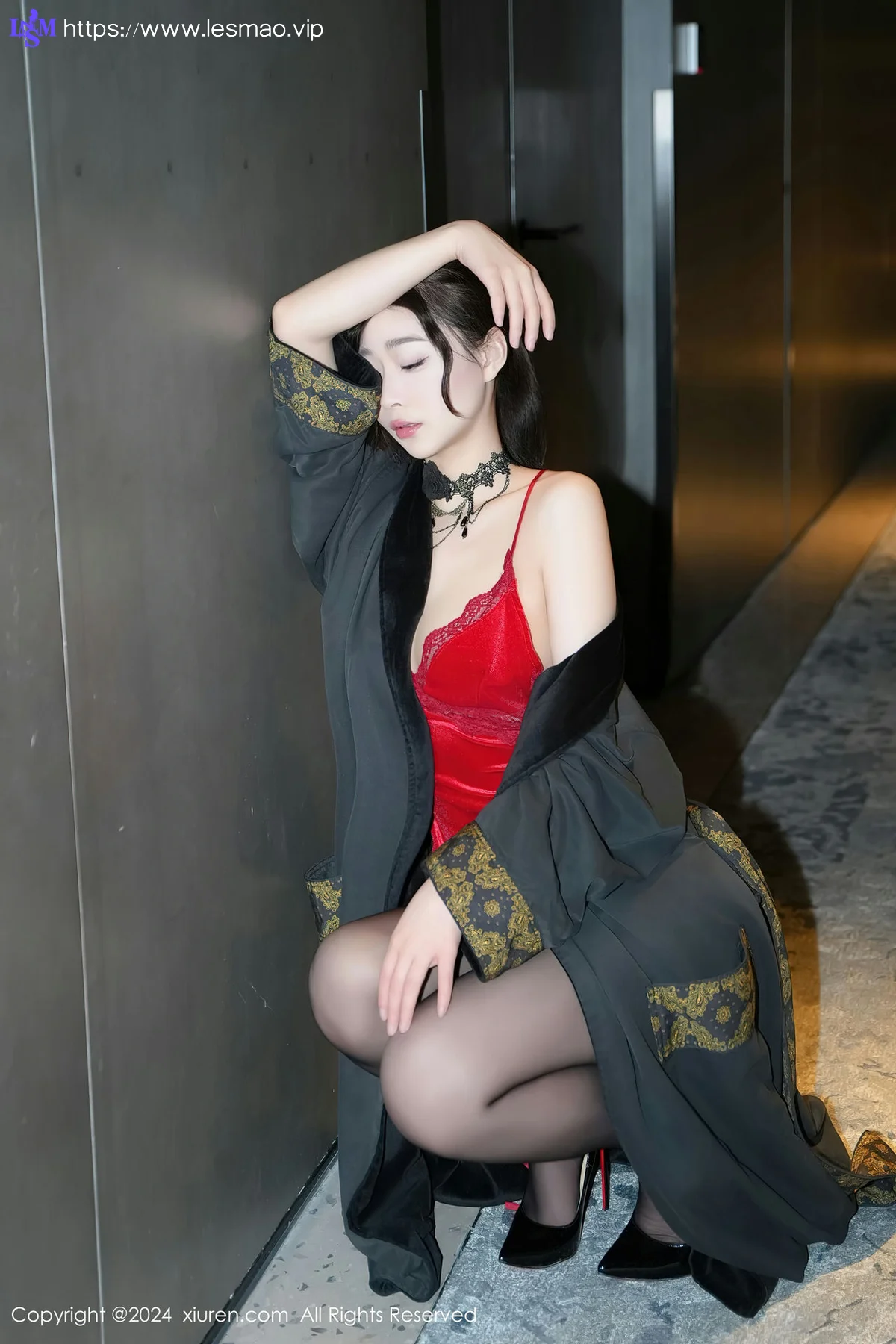 XiuRen 秀人 No.8547 软糖爱喝奶 红色吊带性感写真 - 13