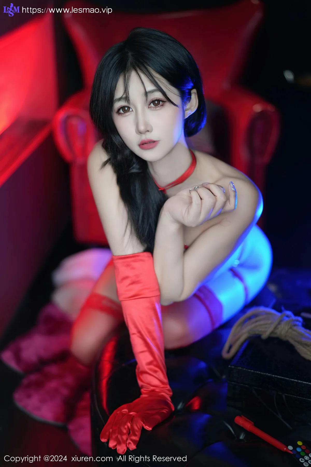 XiuRen 秀人 No.8555 laura阿姣 红色丝袜性感写真1 - 41