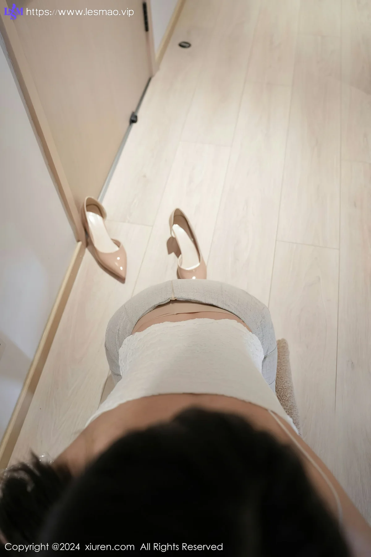 XiuRen 秀人 No.8557 晚苏susu 浅色oL性感写真111 - 57