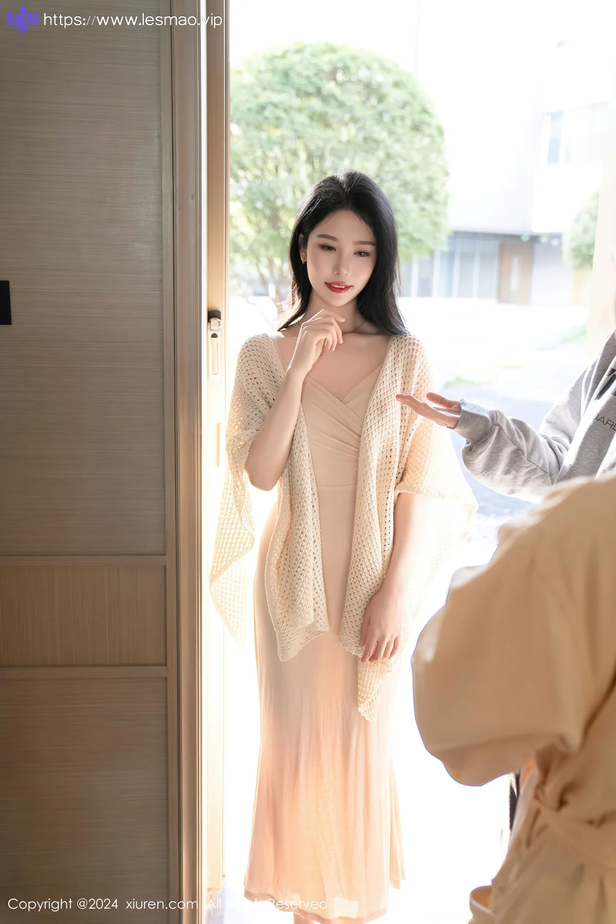 XiuRen 秀人 No.8559 利世 杏色连衣裙性感写真1 - 15