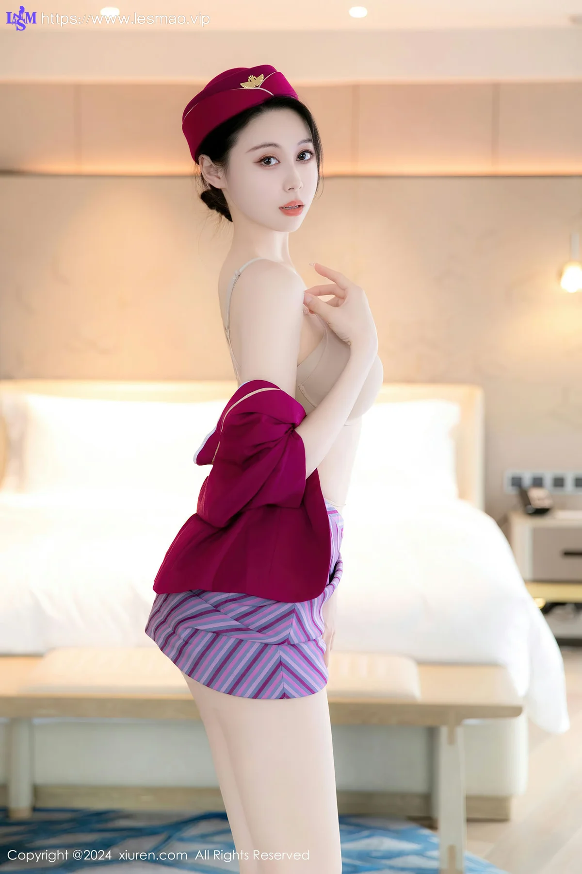 XiuRen 秀人 No.8563 清妙 空姐制服性感写真11 - 23