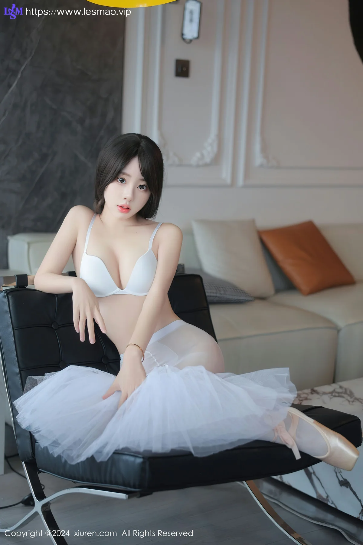 XiuRen 秀人 No.8564 桃妖夭 白色芭蕾连体衣性感写真 - 18