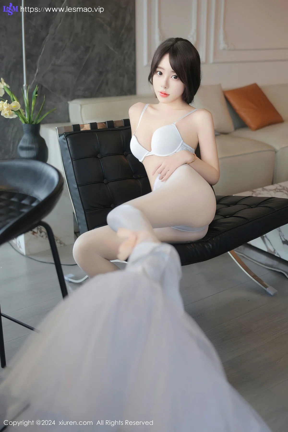 XiuRen 秀人 No.8564 桃妖夭 白色芭蕾连体衣性感写真 - 32