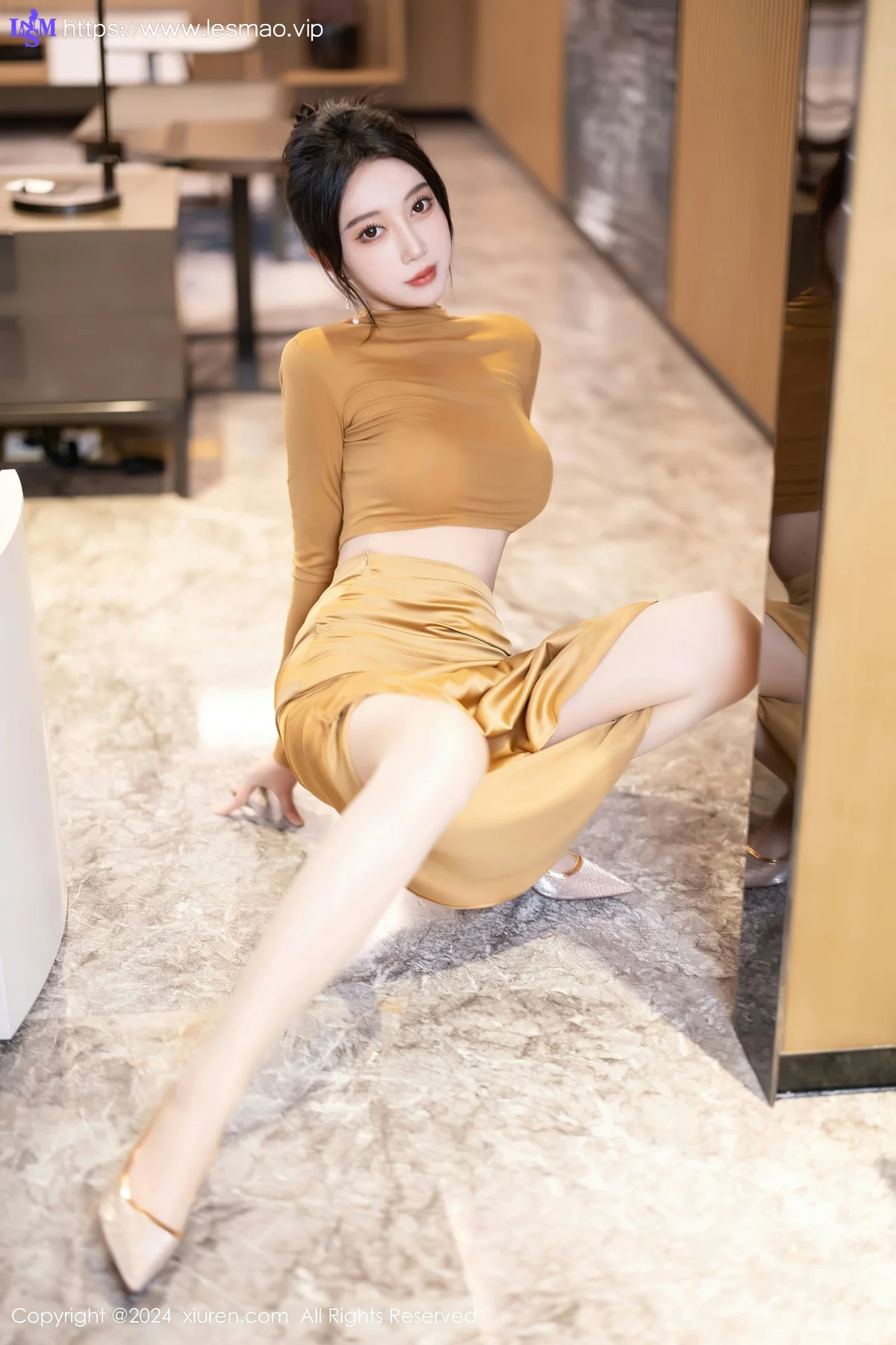 XiuRen 秀人 No.8574 玥儿玥 原色丝袜哈尔滨旅拍3 - 24