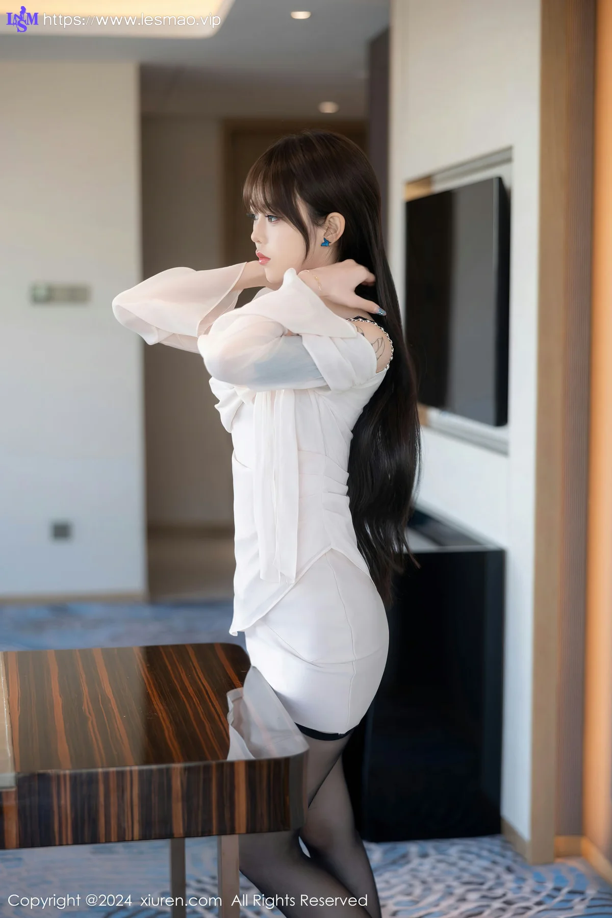 XiuRen 秀人 No.8591 奶瓶. 马兴国黑色情趣性感写真1 - 11