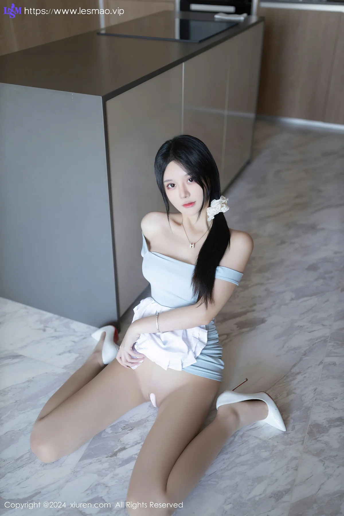 XiuRen 秀人 No.8597 幼幼 原色丝袜性感写真33 - 14