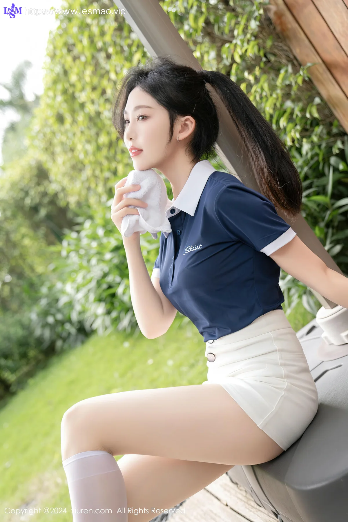 XiuRen 秀人 No.8625 利世 高尔夫场景白色丝袜性感写真2 - 17
