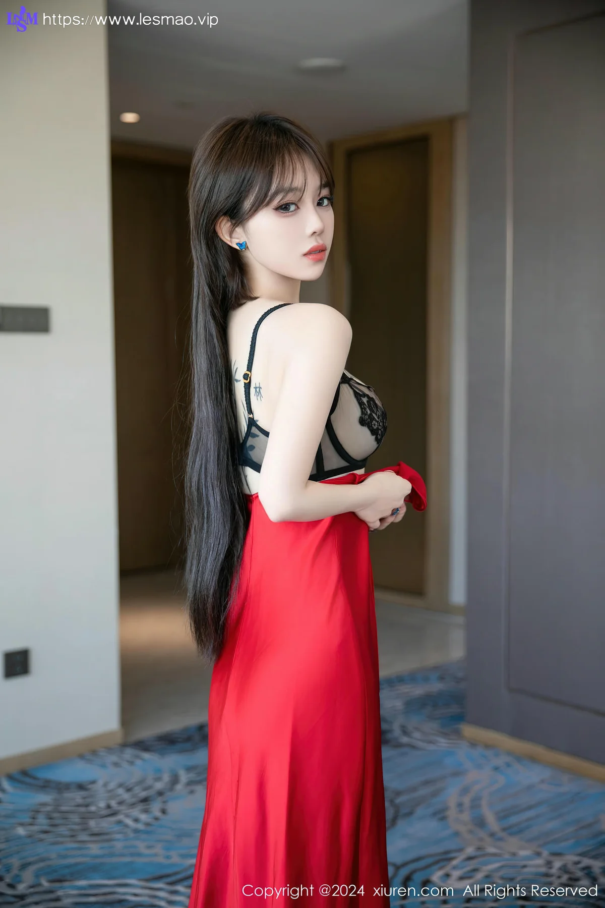 XiuRen 秀人 No.8630 奶瓶. 黑丝性感写真1 - 28