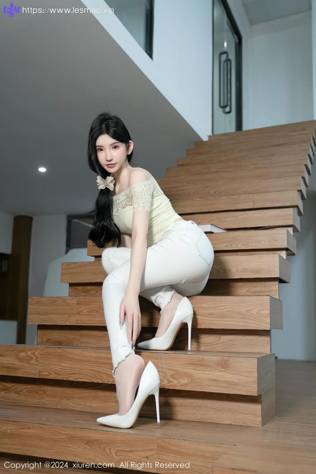 XiuRen 秀人 No.8633 周于希Sally 主题《图书馆隐秘的角落》长白山旅拍33 - 15