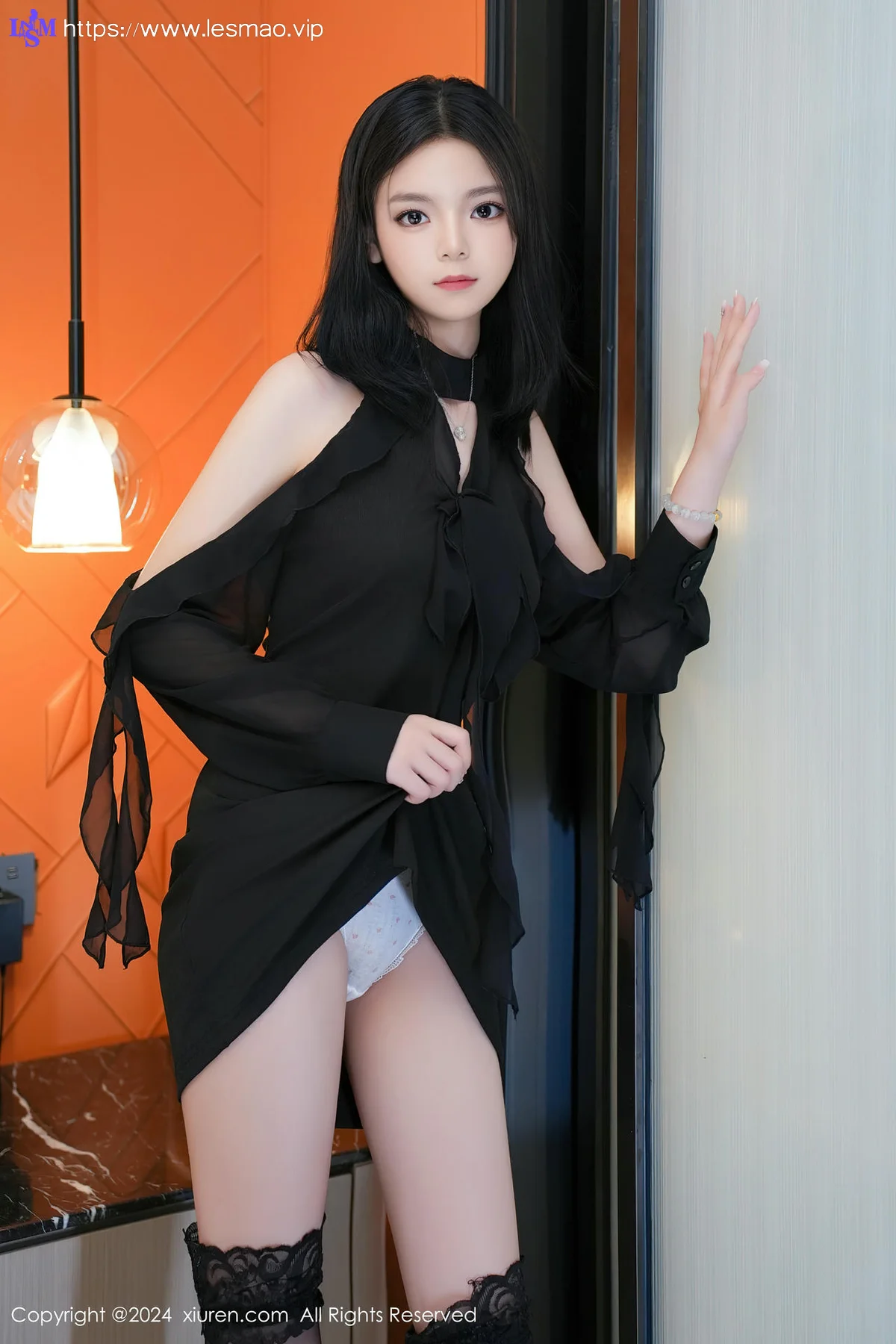 XiuRen 秀人 No.8651 唐心心 修长美腿首套写真 - 22