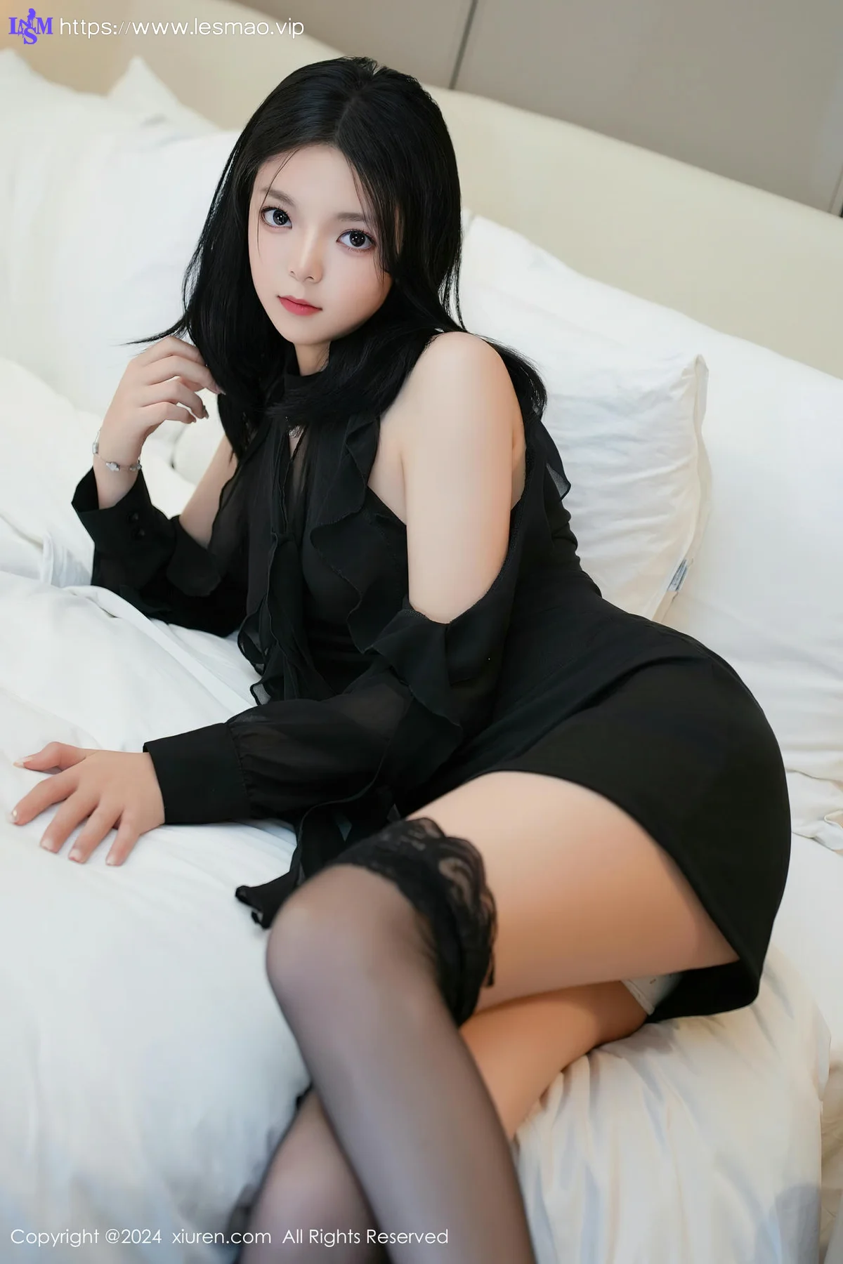 XiuRen 秀人 No.8651 唐心心 修长美腿首套写真 - 26