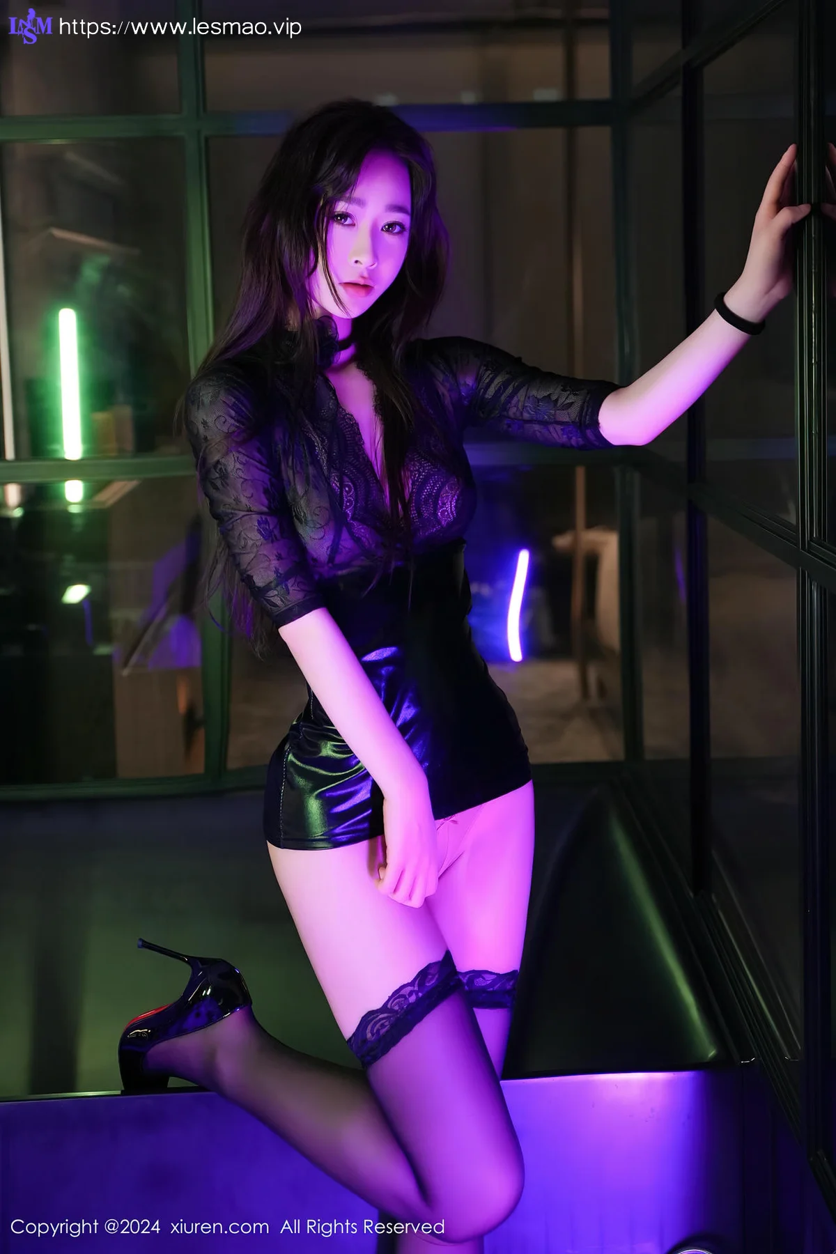 XiuRen 秀人 No.8660 软糖爱喝奶 情趣内衣性感写真33 - 36