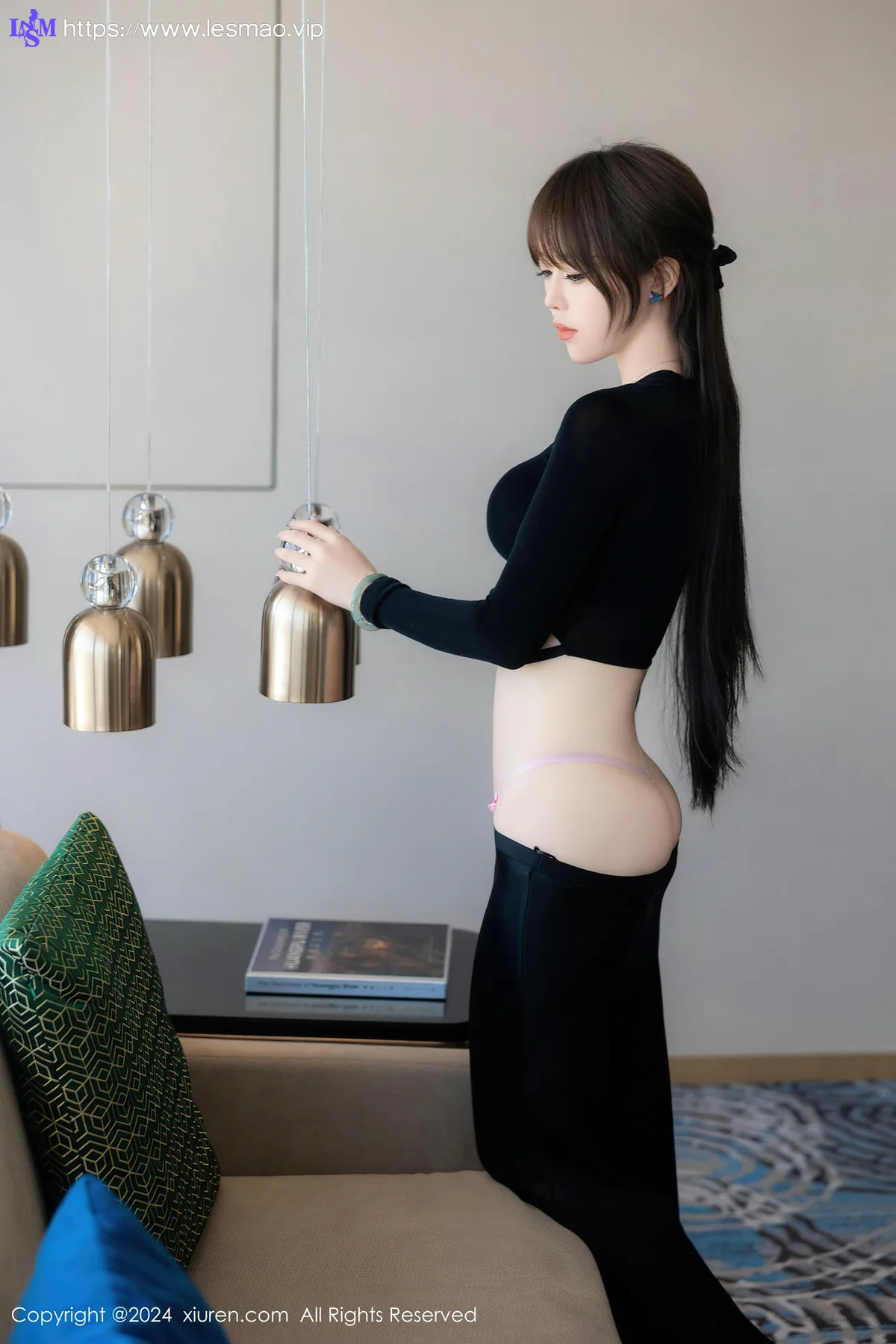 XiuRen 秀人 No.8661 奶瓶. 极致美腿性感写真11 - 16