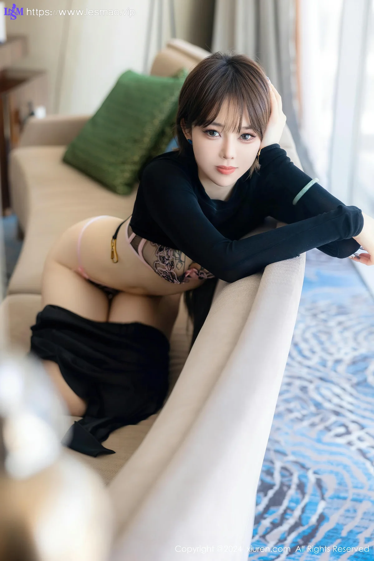 XiuRen 秀人 No.8661 奶瓶. 极致美腿性感写真11 - 29