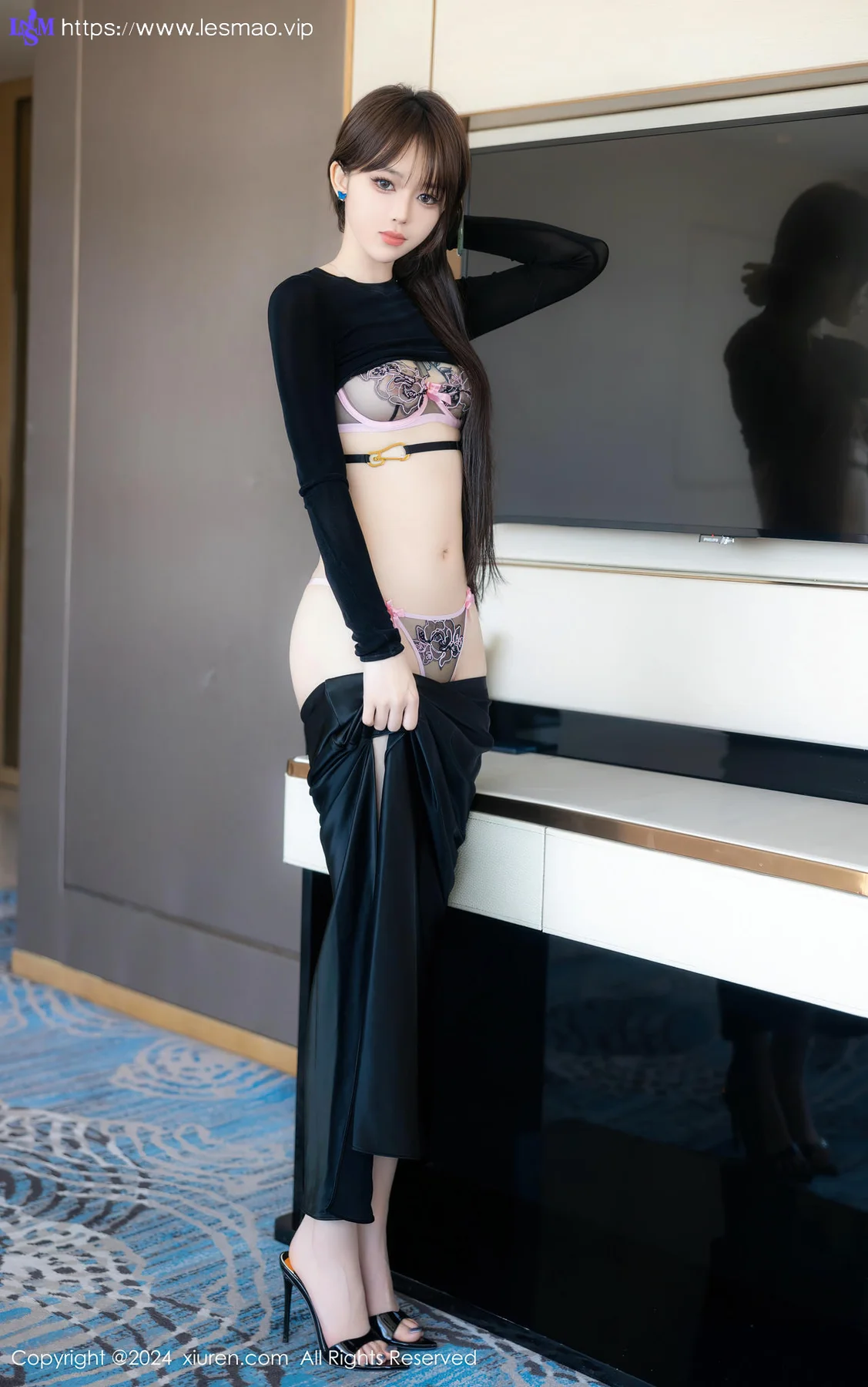 XiuRen 秀人 No.8661 奶瓶. 极致美腿性感写真11 - 35