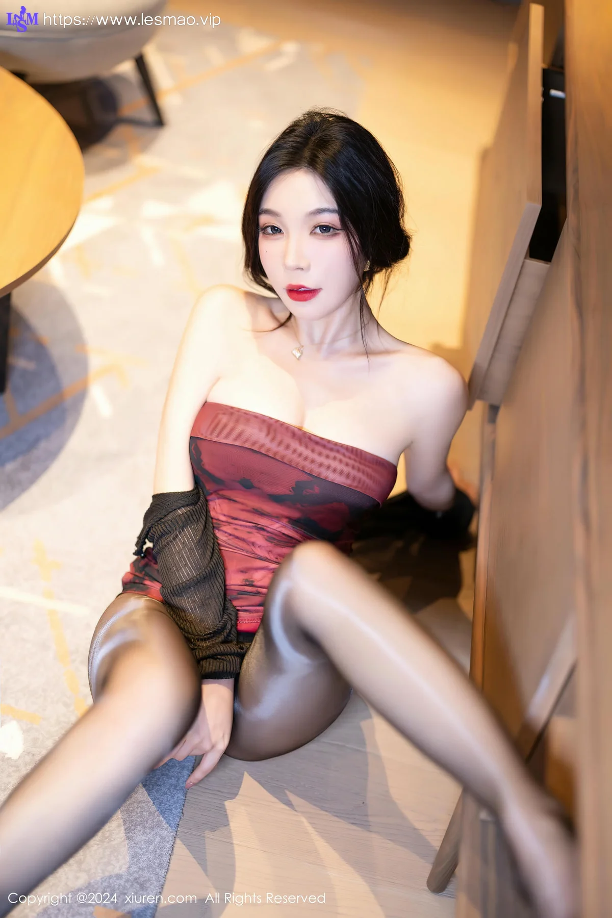 XiuRen 秀人 No.8664 徐莉芝Booty 魅惑黑丝性感写真33 - 36