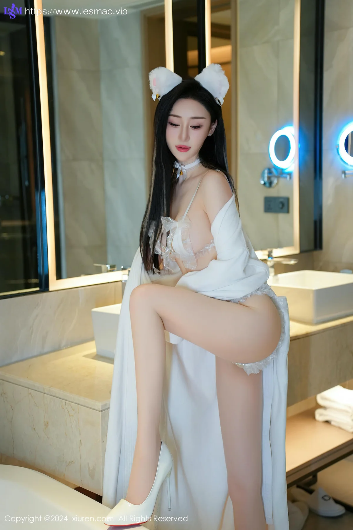 XiuRen 秀人 No.8679 田兮白 白色珍珠情趣内衣性感写真 - 86