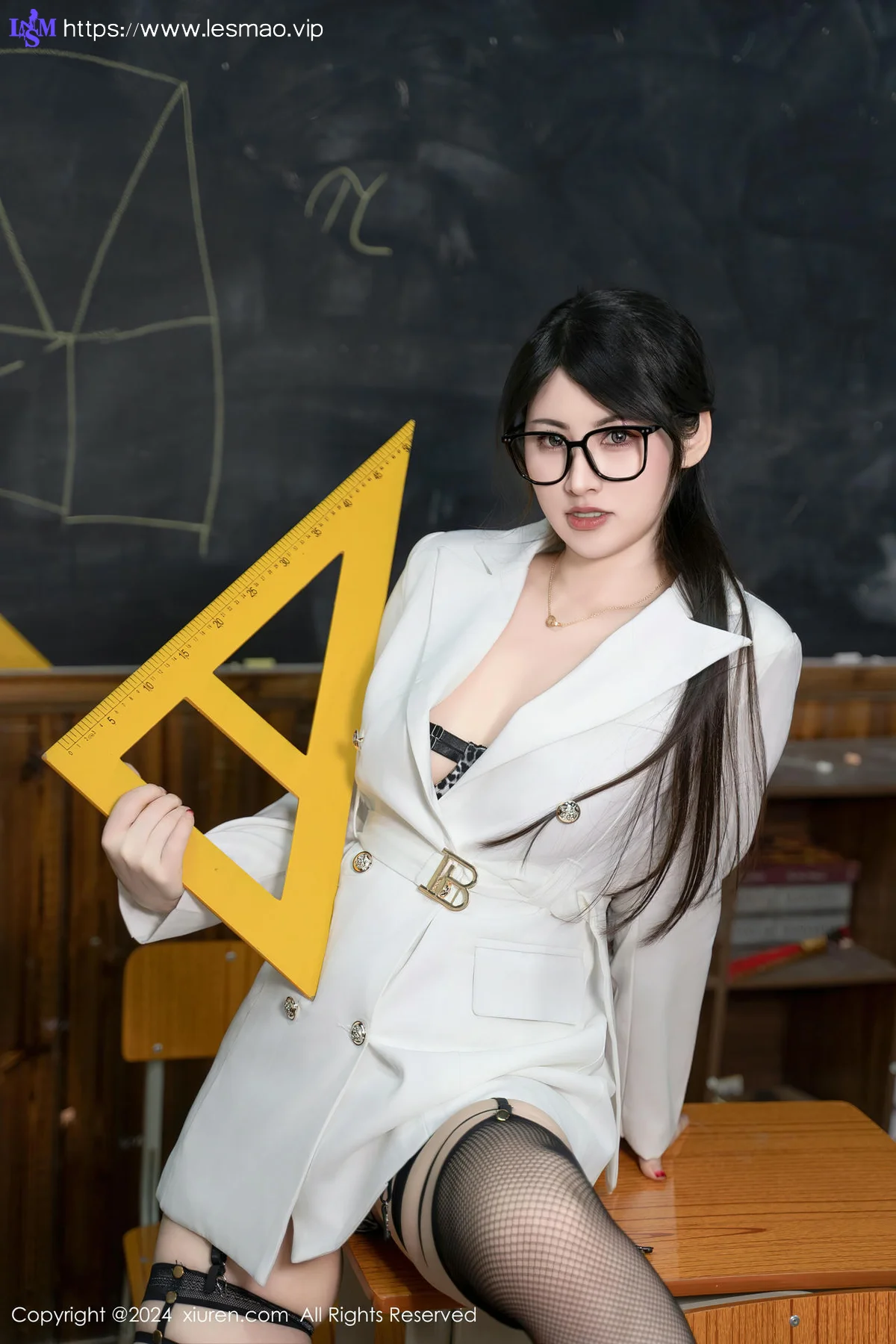XiuRen 秀人 No.8694 诗诗kiki 辅导老师放飞自我日系教师写真1 - 19