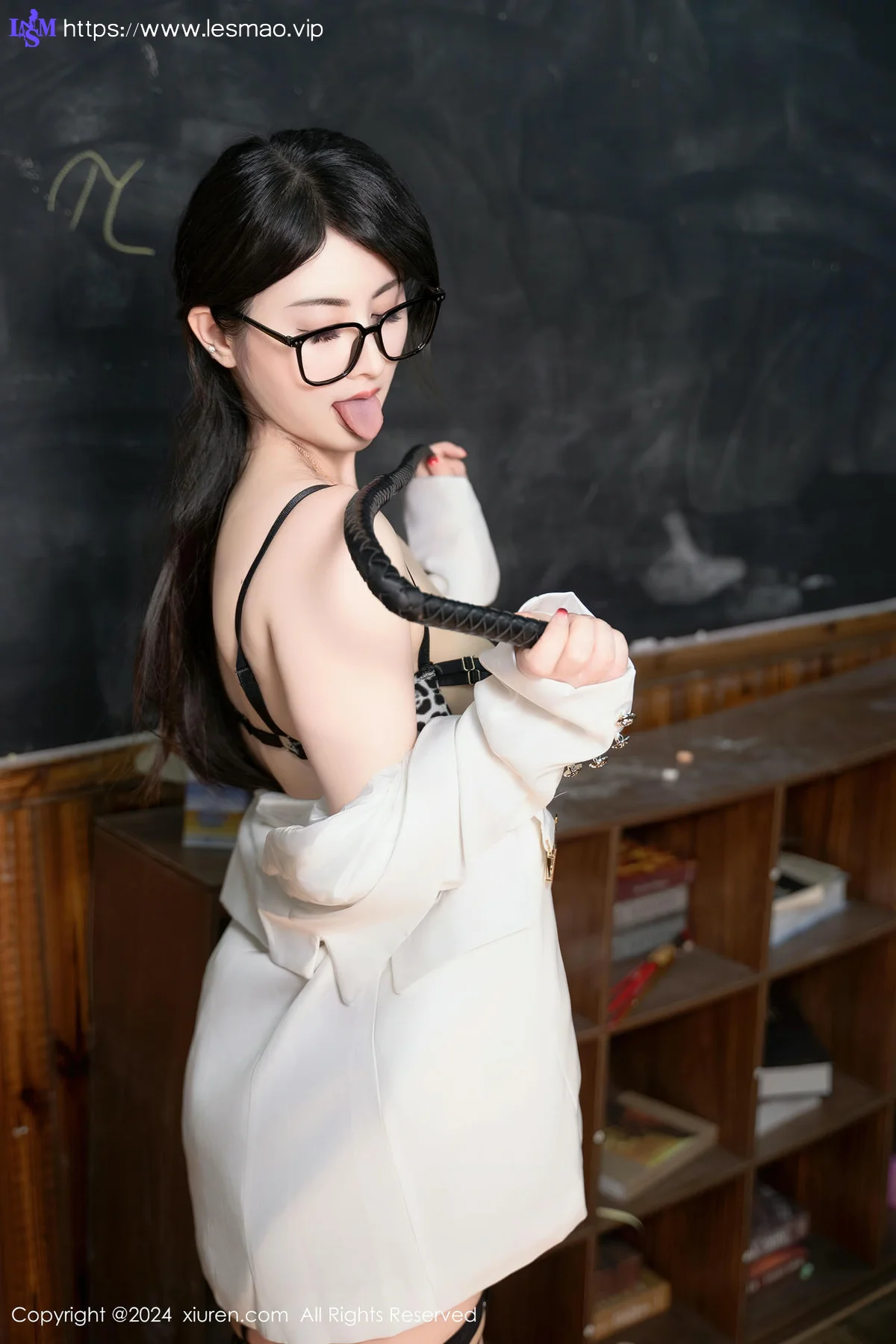 XiuRen 秀人 No.8694 诗诗kiki 辅导老师放飞自我日系教师写真1 - 44