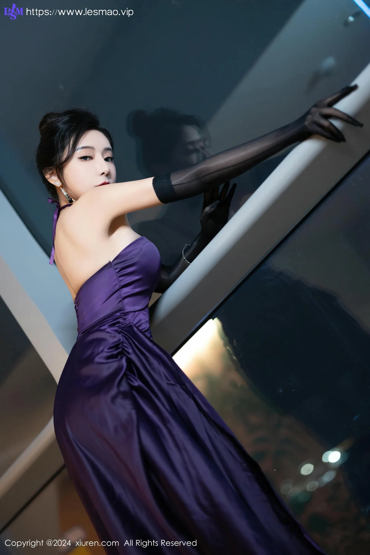 XiuRen 秀人 No.8698 王馨瑶yanni 紫色丝袜性感写真1 - 15