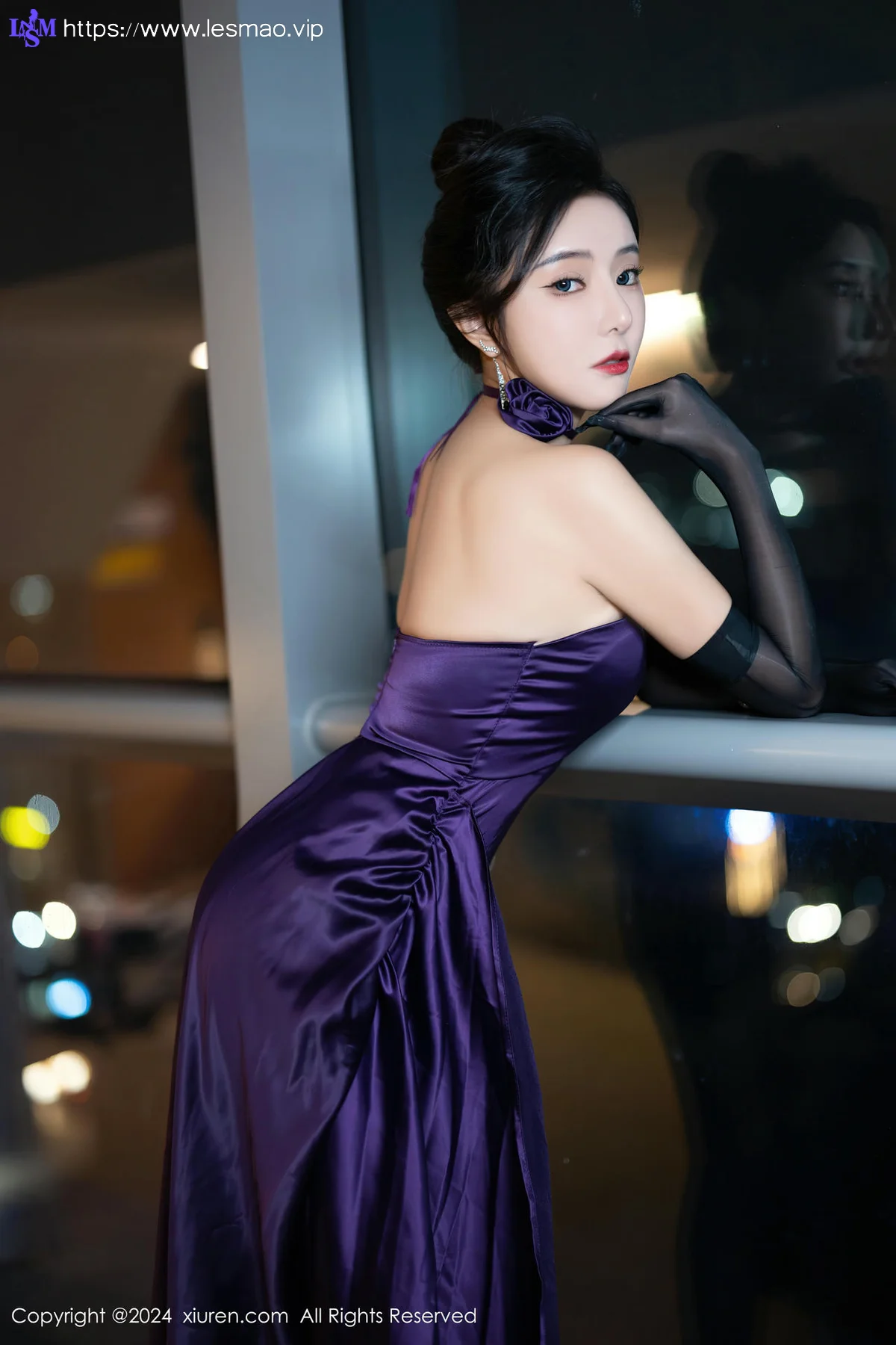 XiuRen 秀人 No.8698 王馨瑶yanni 紫色丝袜性感写真1 - 16