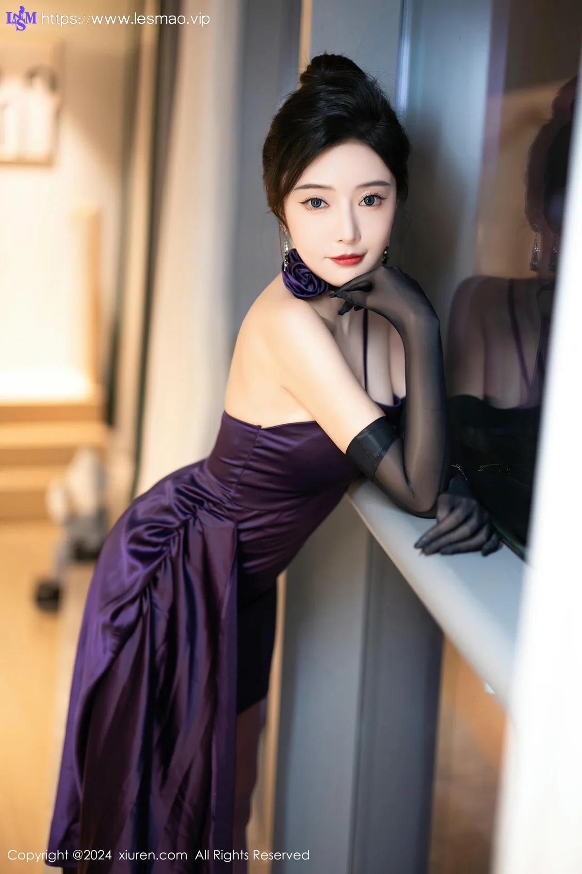 XiuRen 秀人 No.8698 王馨瑶yanni 紫色丝袜性感写真1 - 17