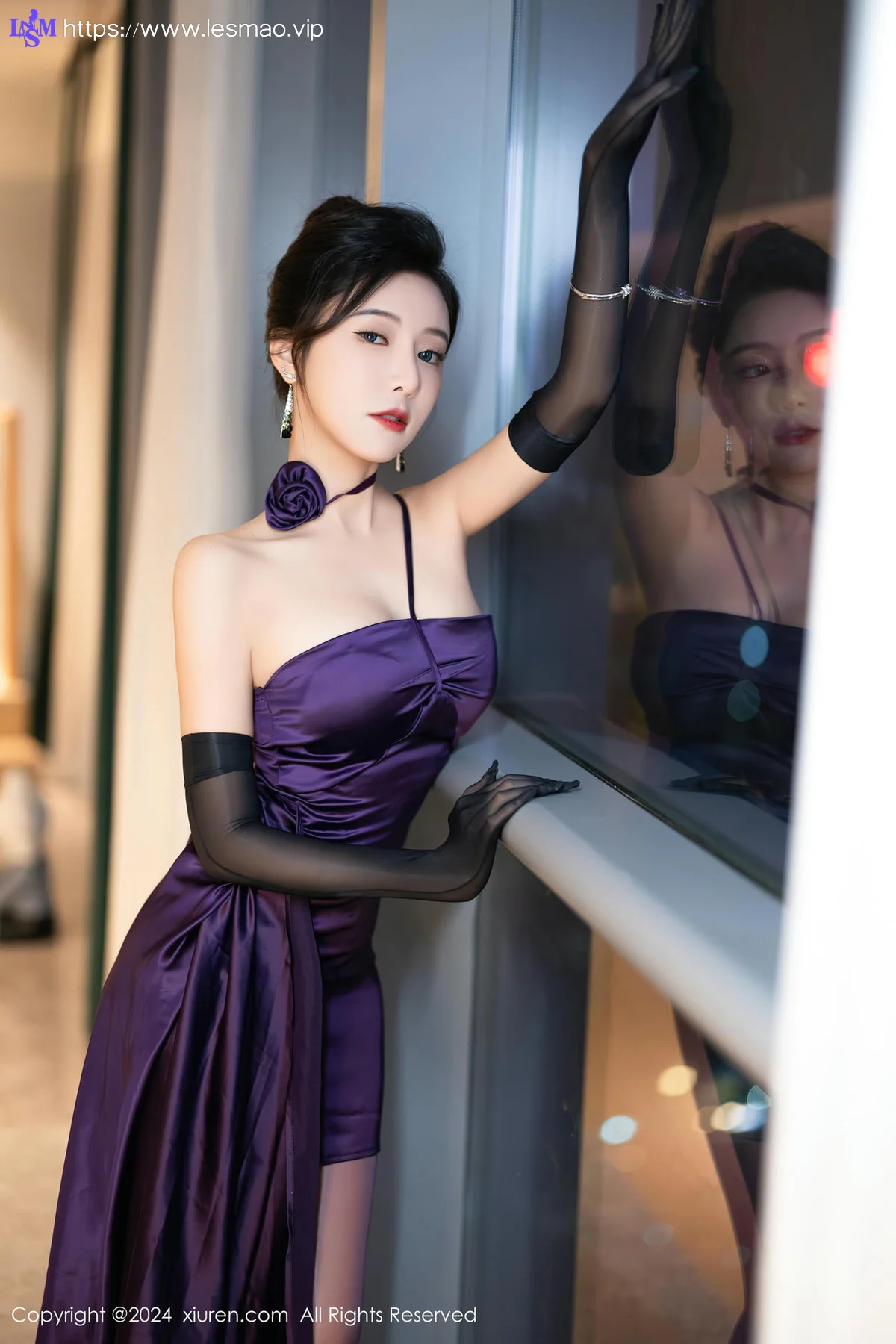 XiuRen 秀人 No.8698 王馨瑶yanni 紫色丝袜性感写真1 - 18