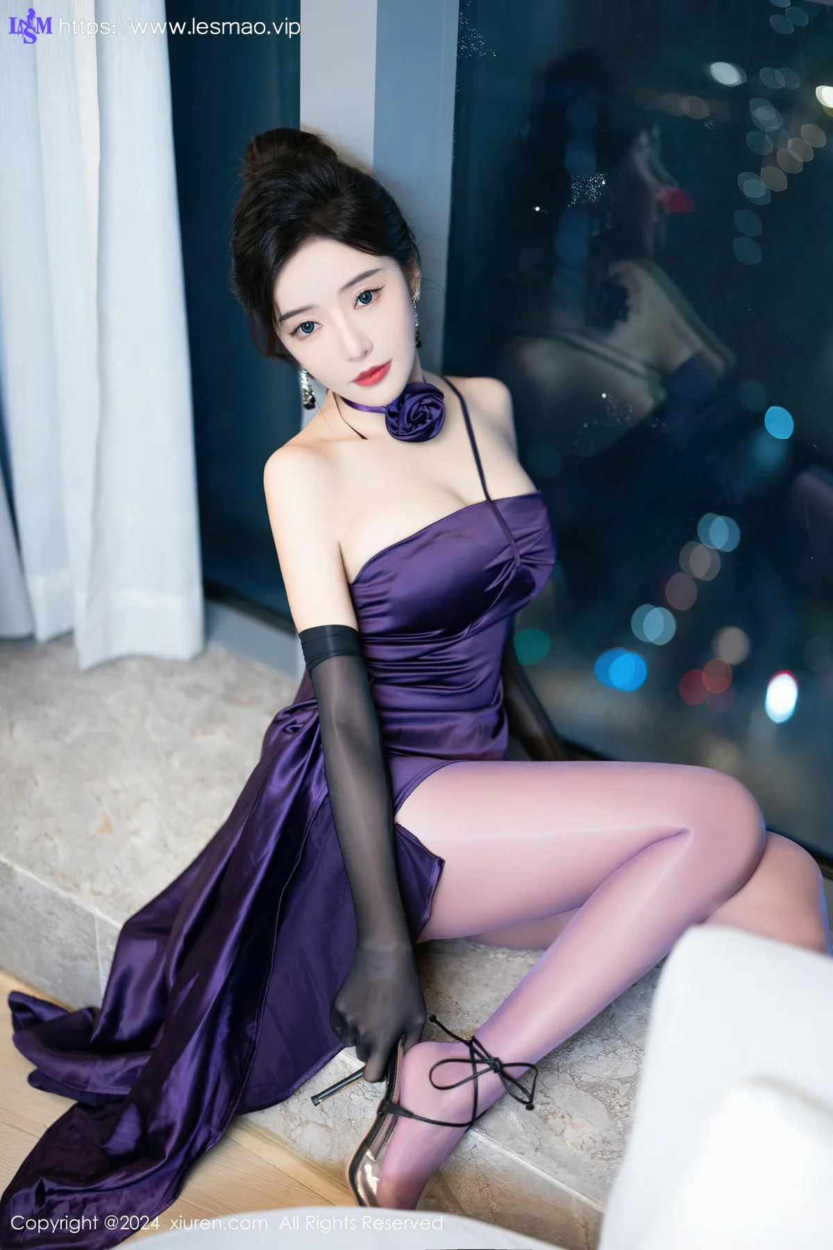 XiuRen 秀人 No.8698 王馨瑶yanni 紫色丝袜性感写真1 - 32