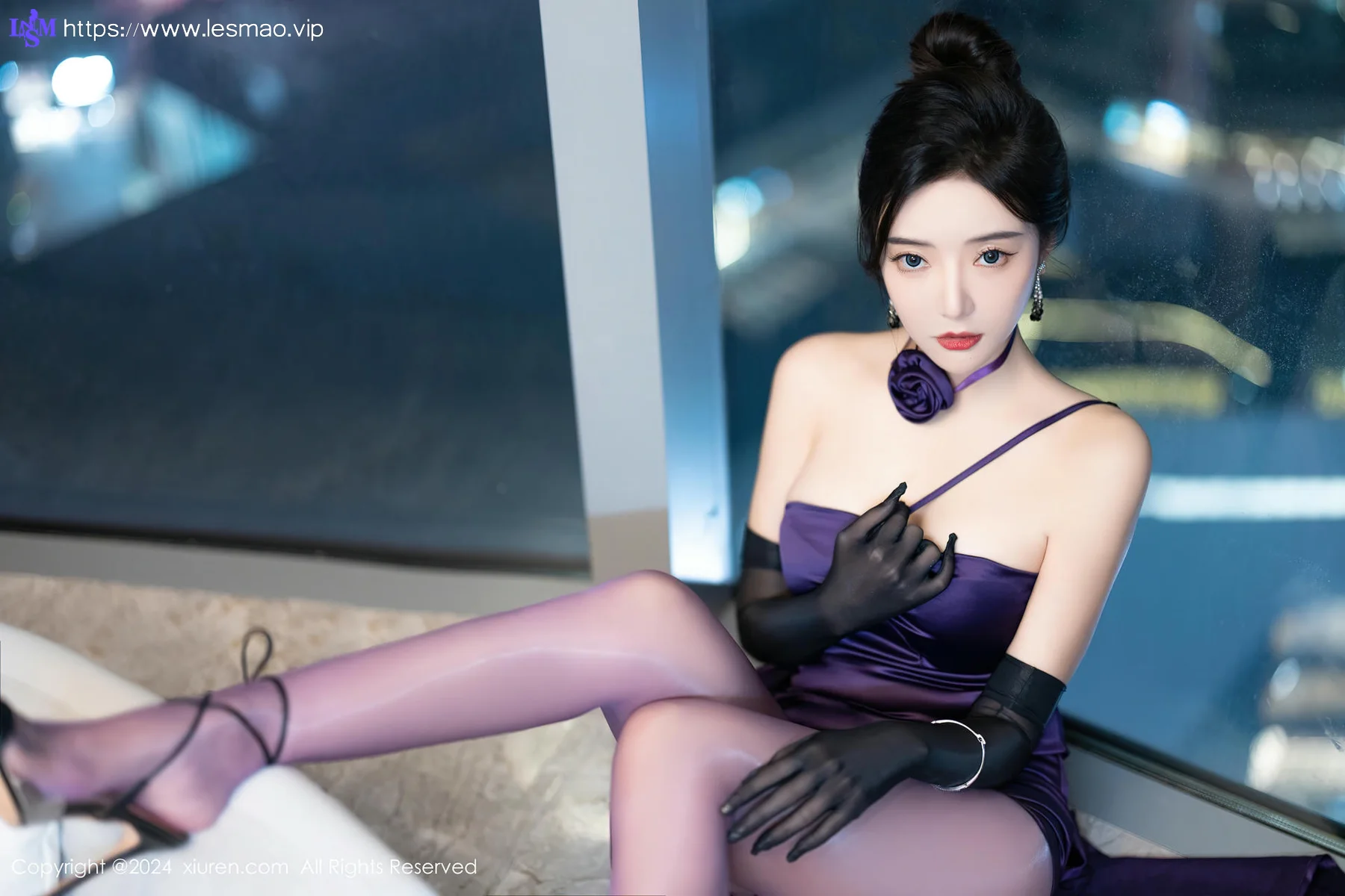 XiuRen 秀人 No.8698 王馨瑶yanni 紫色丝袜性感写真1 - 38