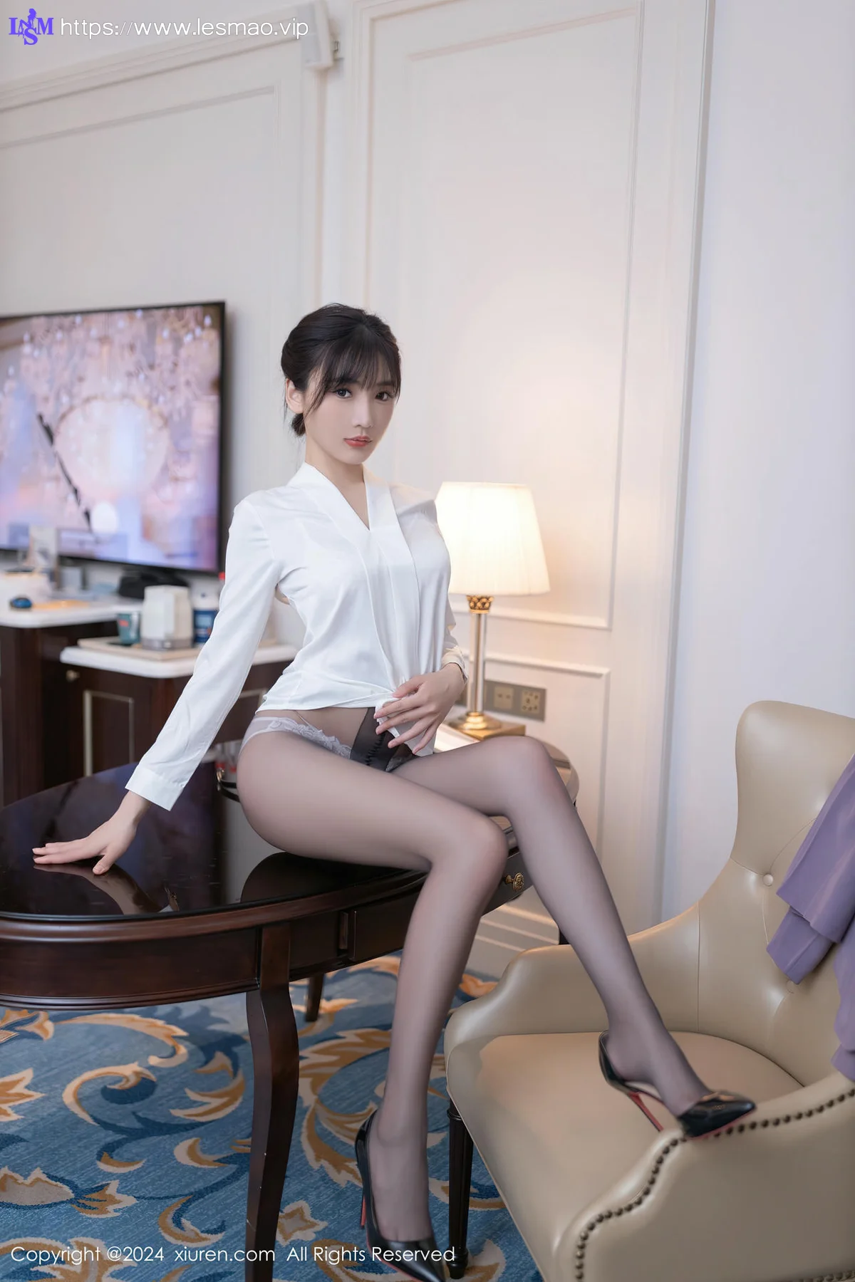 XiuRen 秀人 No.8700 陆萱萱 紫色制服性感写真11 - 23