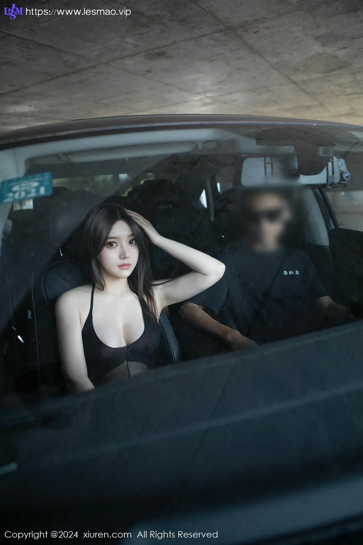 XiuRen 秀人 No.8708 豆瓣酱 车内场景互动拍摄性感写真2 - 53