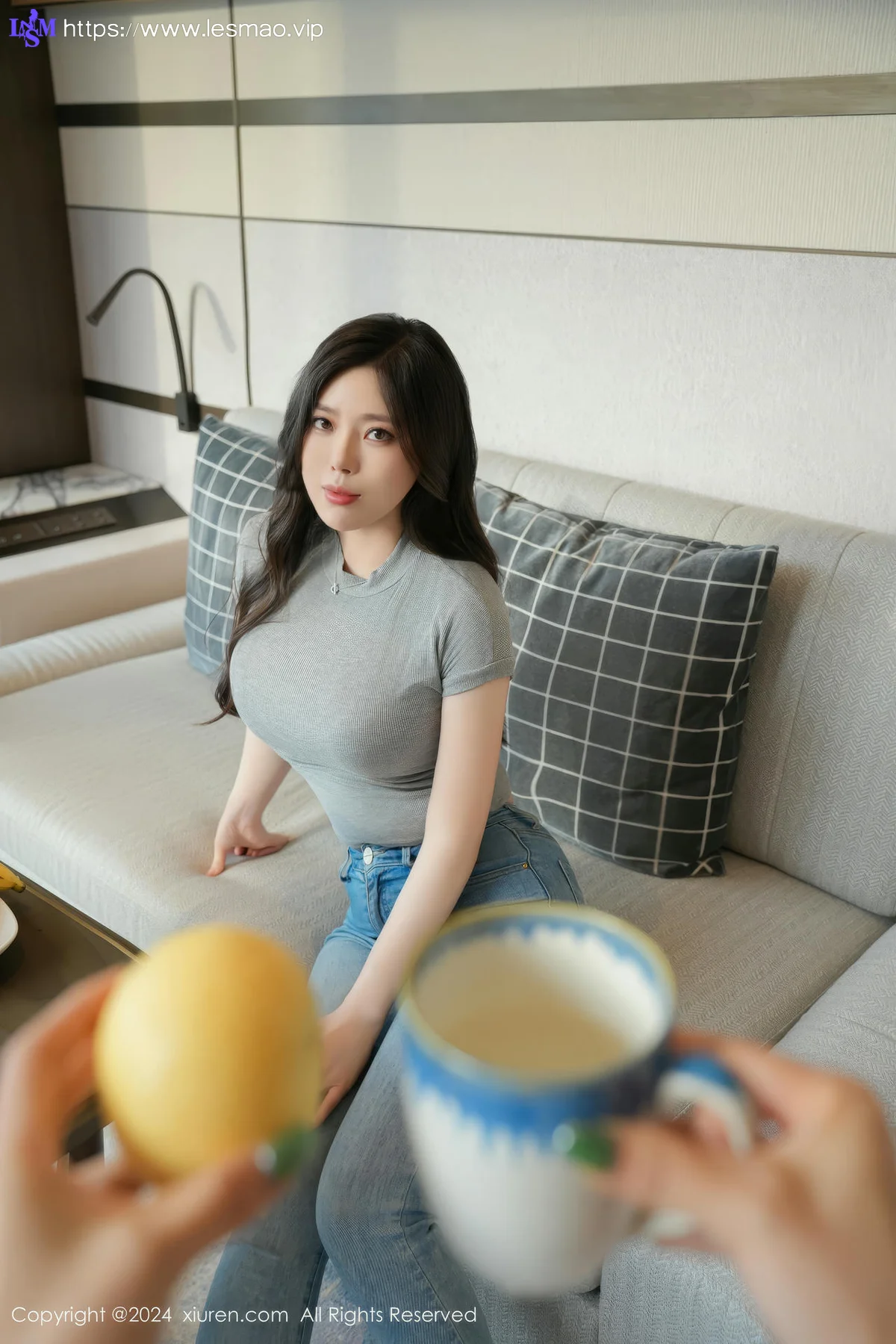 XiuRen 秀人 No.8711 白茹雪 灰色丝袜性感写真1 - 12