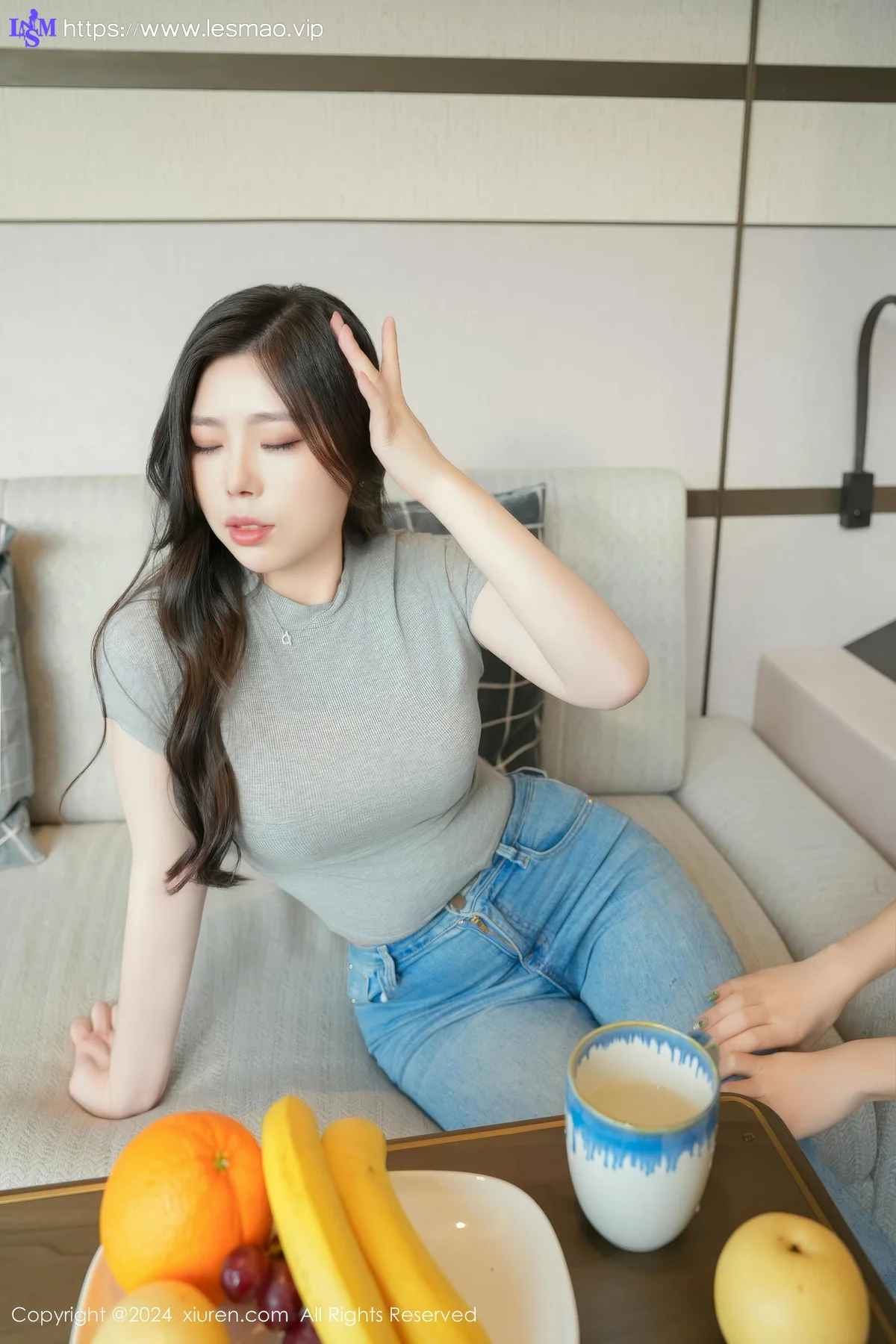 XiuRen 秀人 No.8711 白茹雪 灰色丝袜性感写真1 - 18
