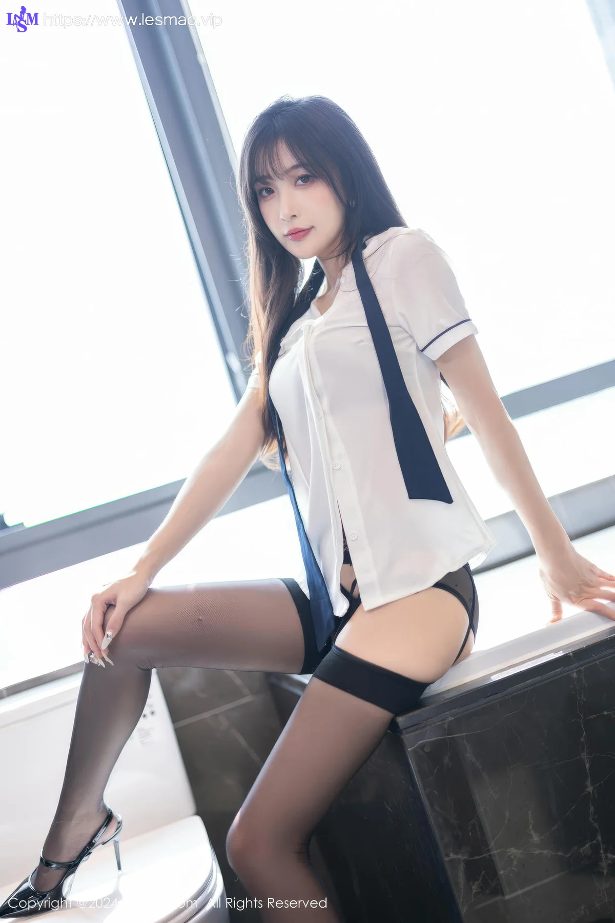 XiuRen 秀人 No.8727 林星阑 深色制服性感写真 - 23