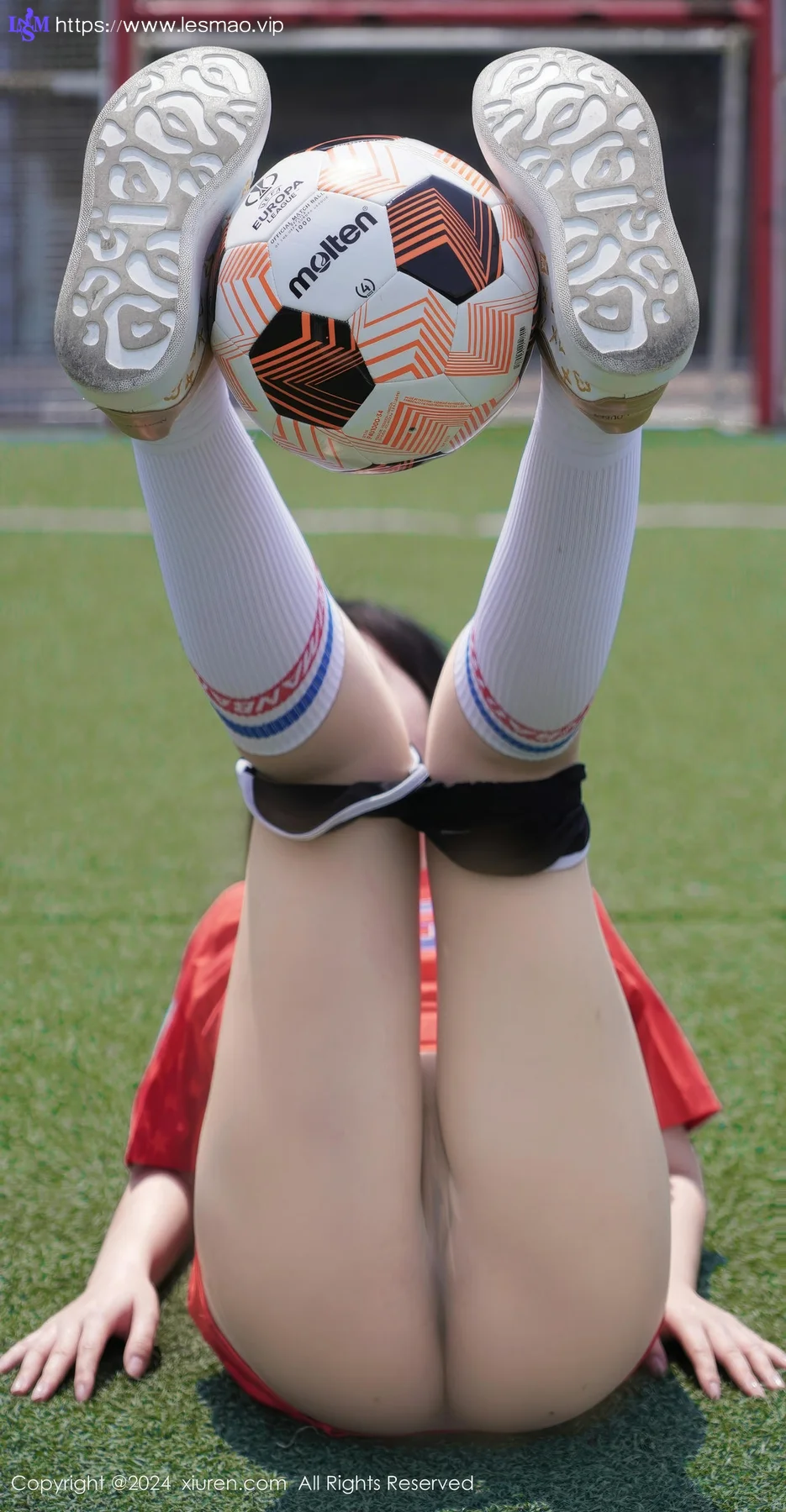 XiuRen 秀人 No.8733 小薯条nienie 足球场景拍摄性感写真 - 23