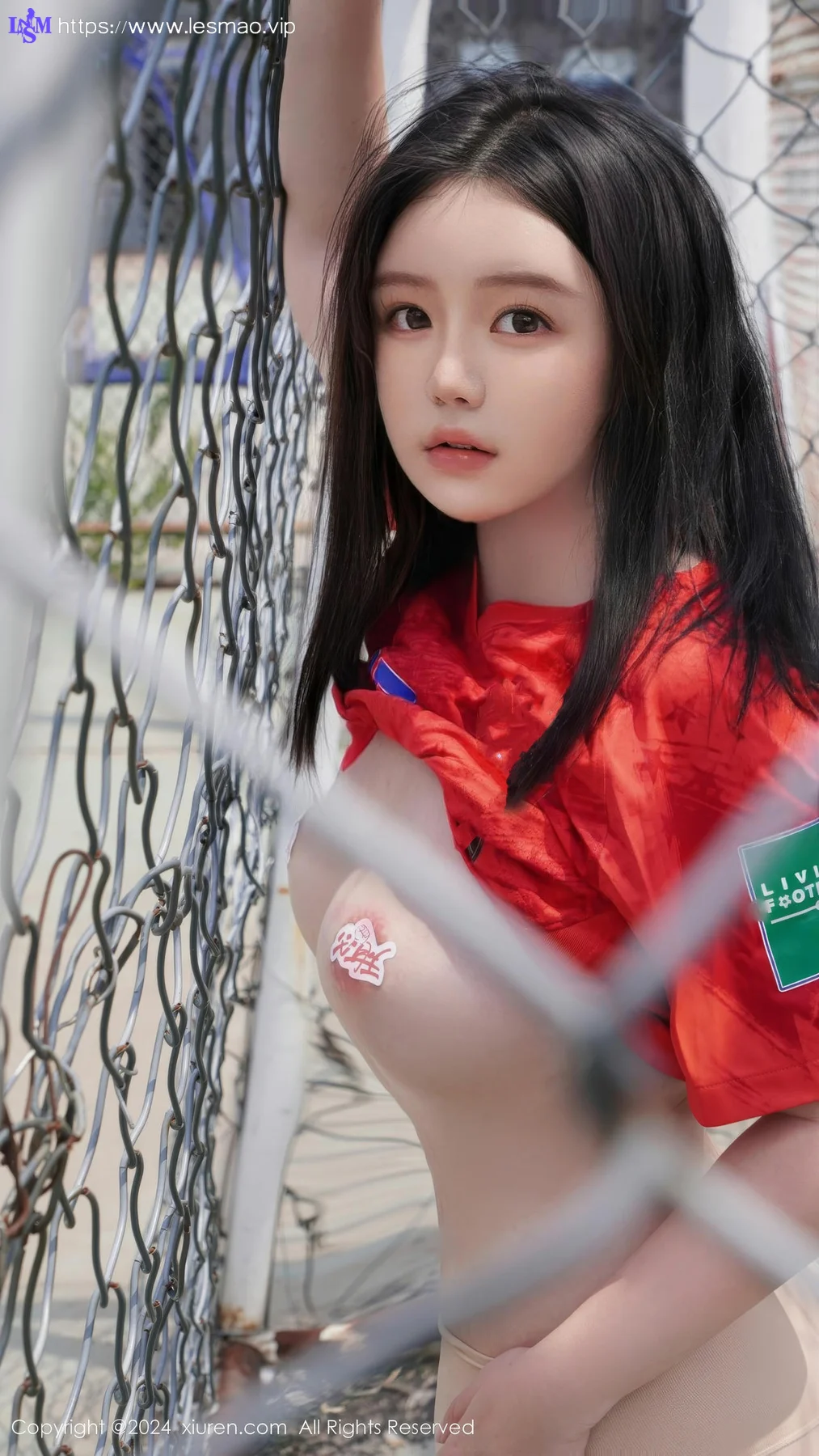 XiuRen 秀人 No.8733 小薯条nienie 足球场景拍摄性感写真 - 57