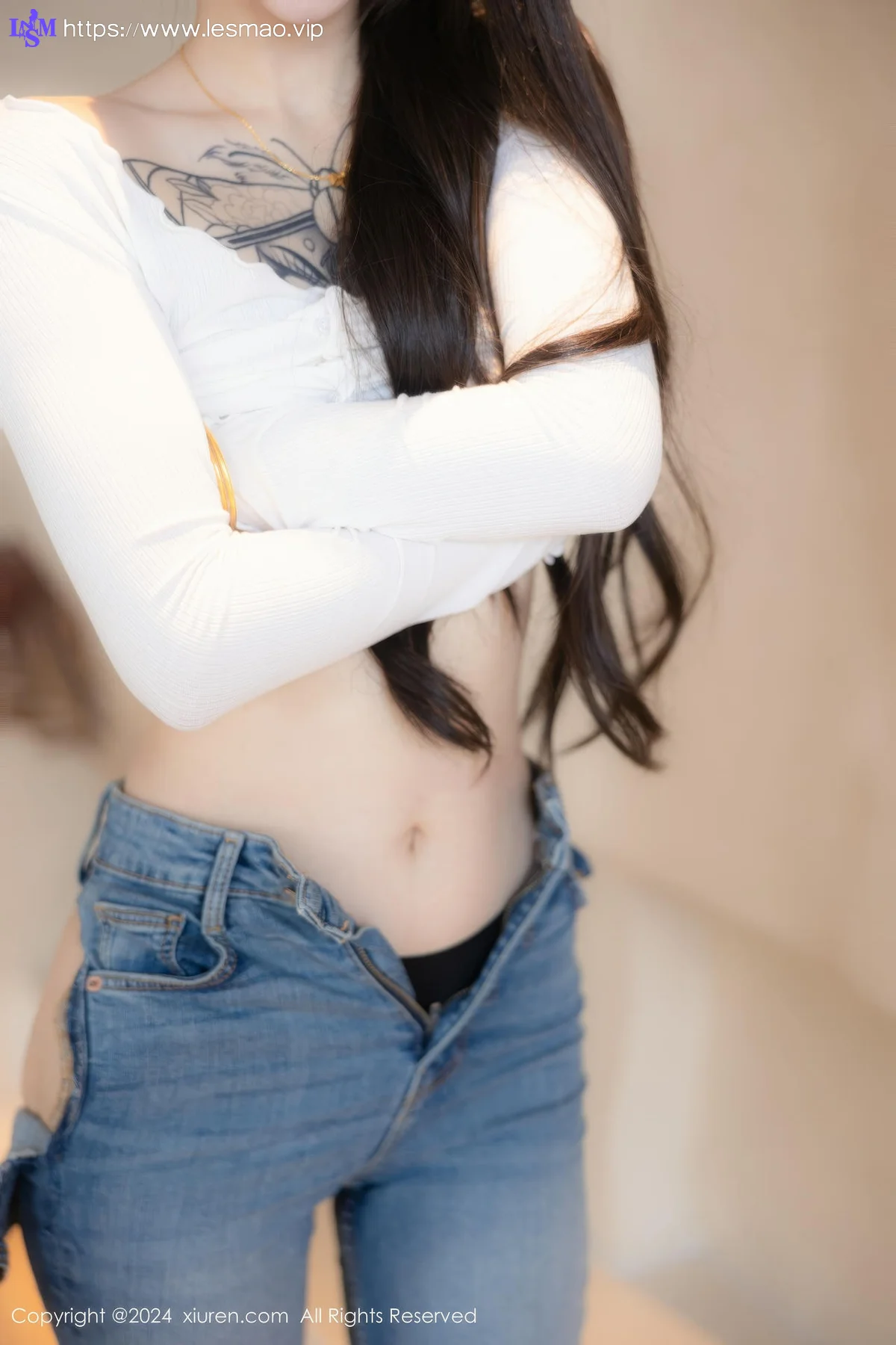 XiuRen 秀人 No.8740 奶瓶. 蓝色牛仔裤性感写真3 - 32