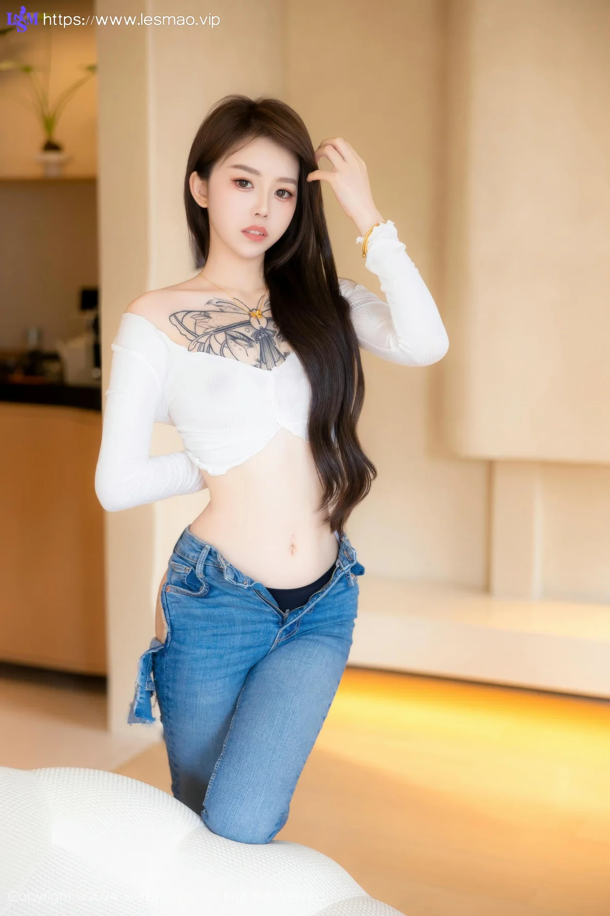 XiuRen 秀人 No.8740 奶瓶. 蓝色牛仔裤性感写真3 - 48