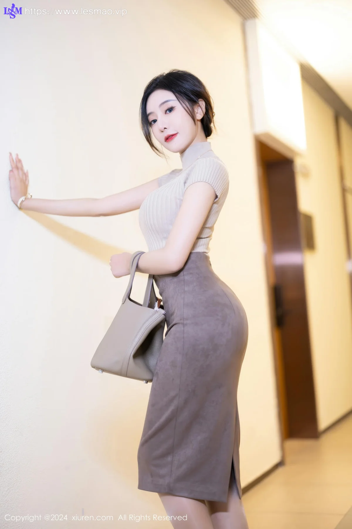 XiuRen 秀人 No.8741 王馨瑶yanni 魅惑肉丝性感写真222 - 19