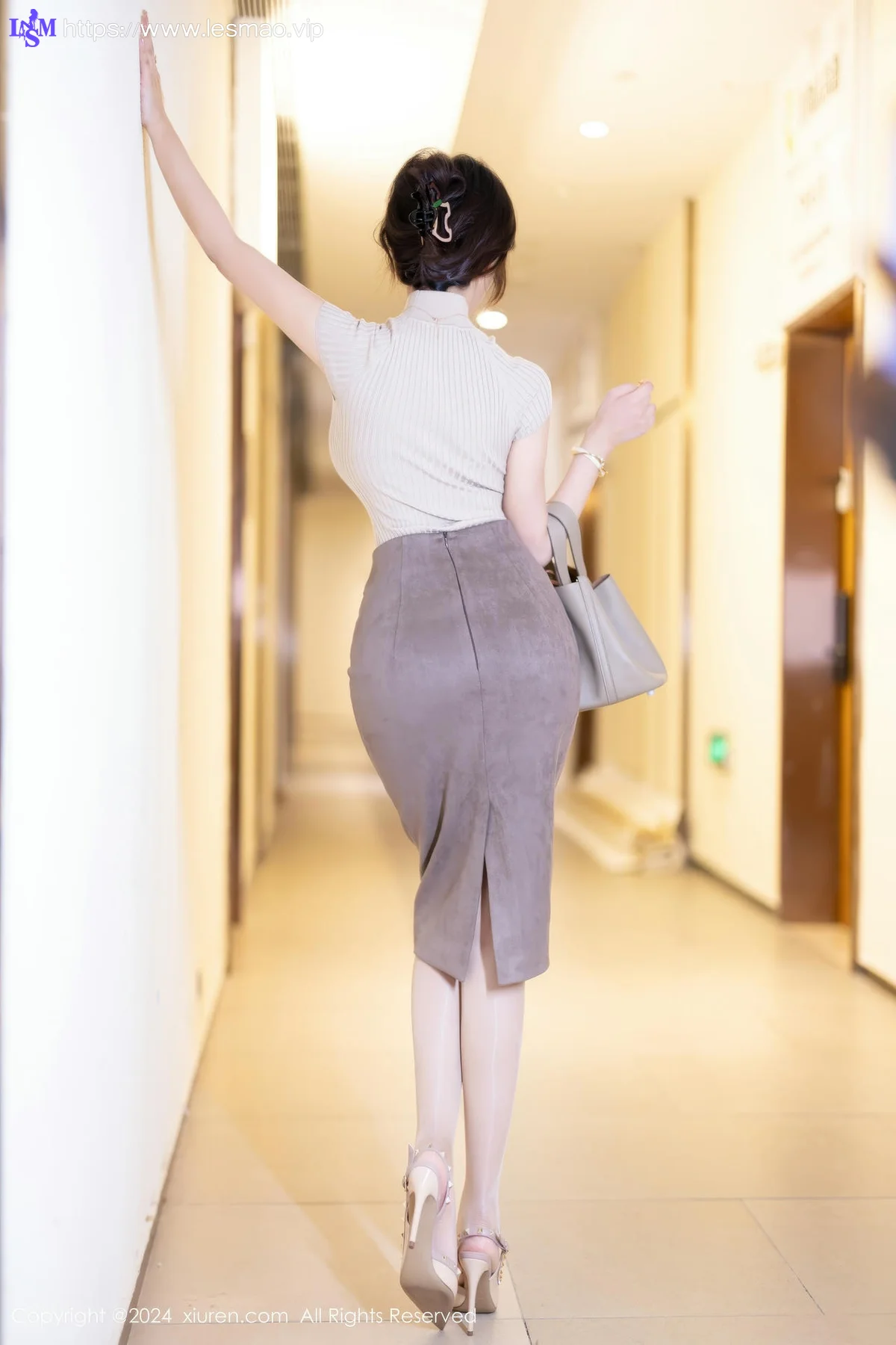 XiuRen 秀人 No.8741 王馨瑶yanni 魅惑肉丝性感写真222 - 21
