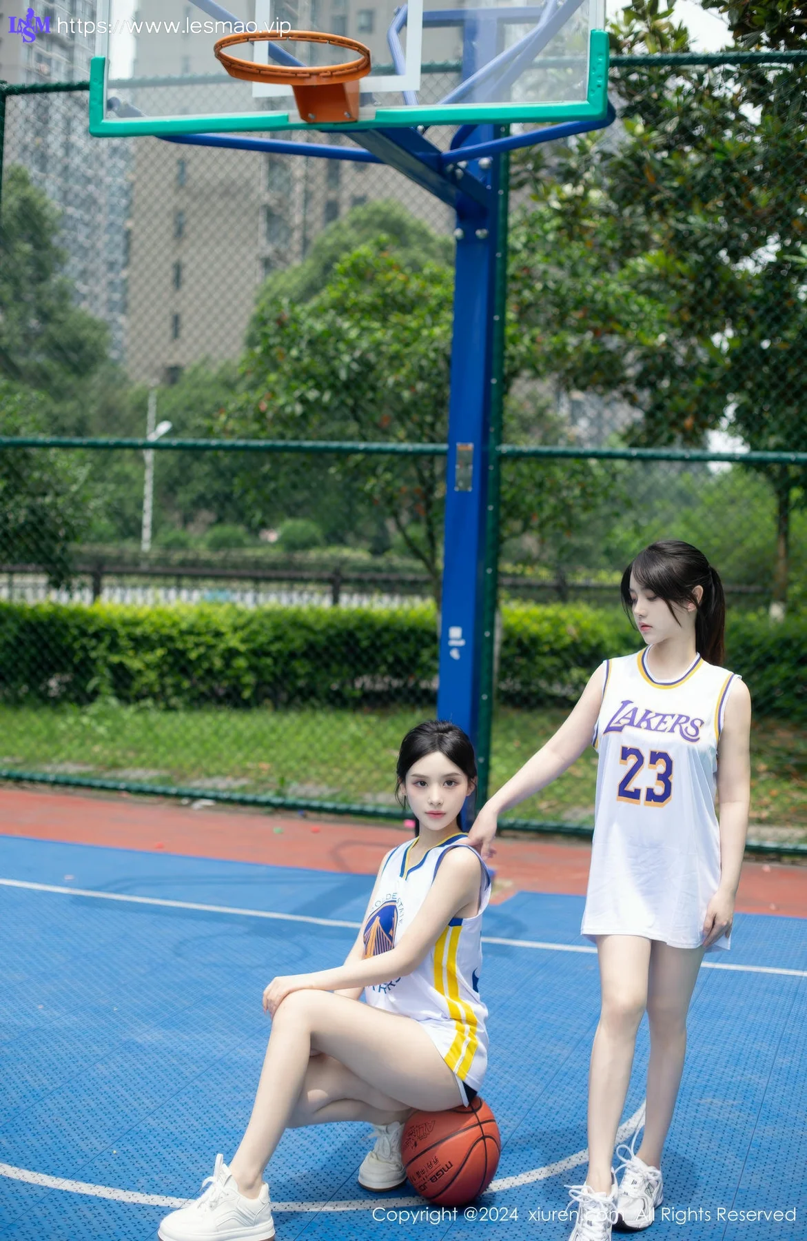 XiuRen 秀人 No.8744 豆瓣酱 蓝球场景互动拍摄性感写真111 - 14