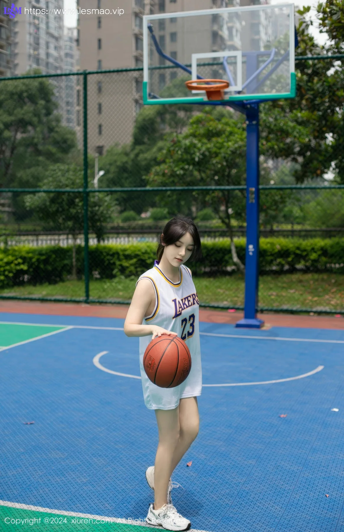 XiuRen 秀人 No.8744 豆瓣酱 蓝球场景互动拍摄性感写真111 - 24