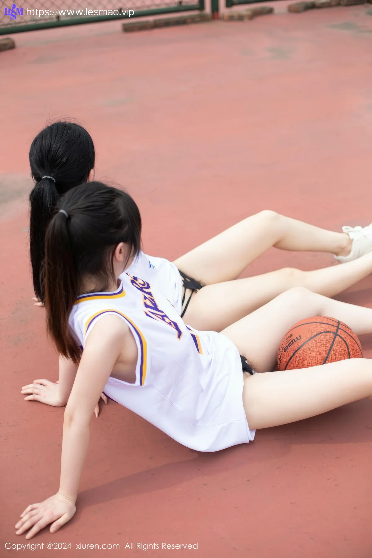 XiuRen 秀人 No.8744 豆瓣酱 蓝球场景互动拍摄性感写真111 - 47