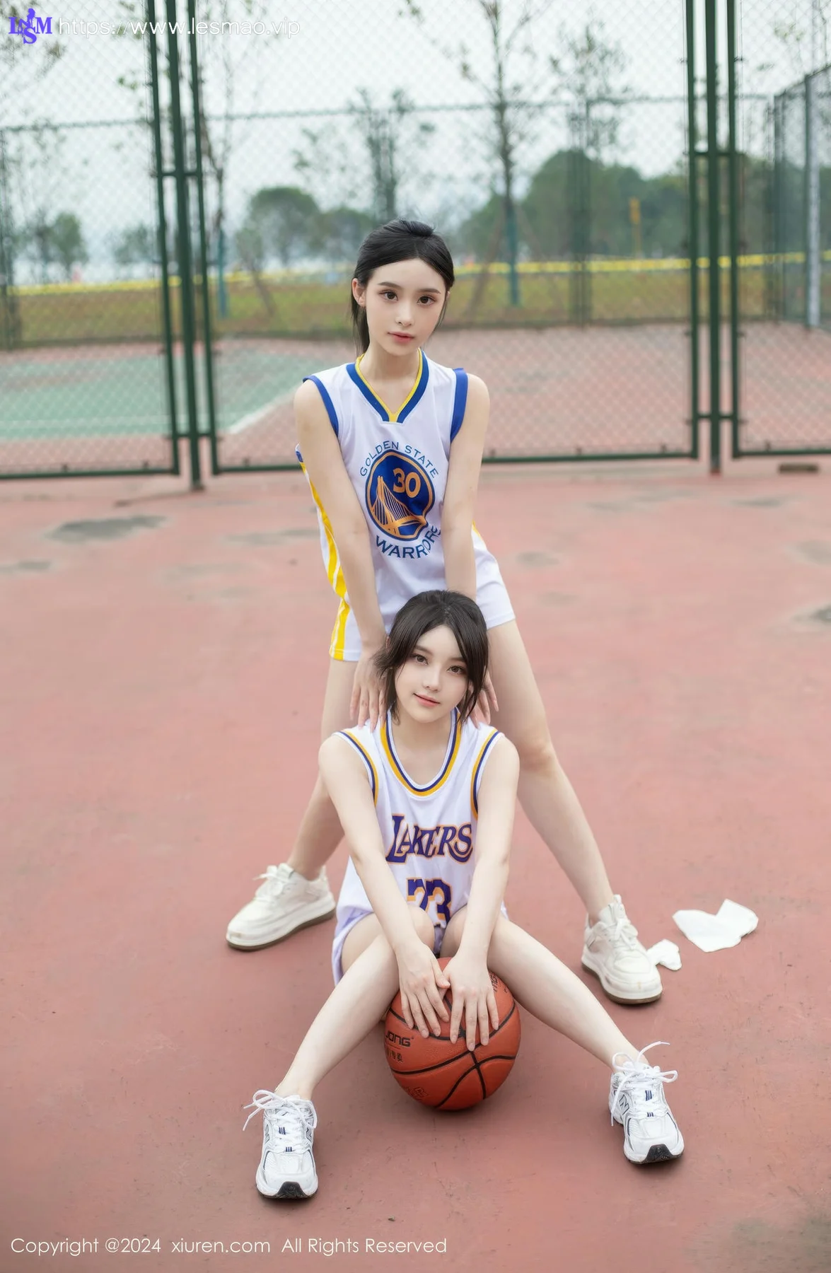 XiuRen 秀人 No.8744 豆瓣酱 蓝球场景互动拍摄性感写真111 - 54
