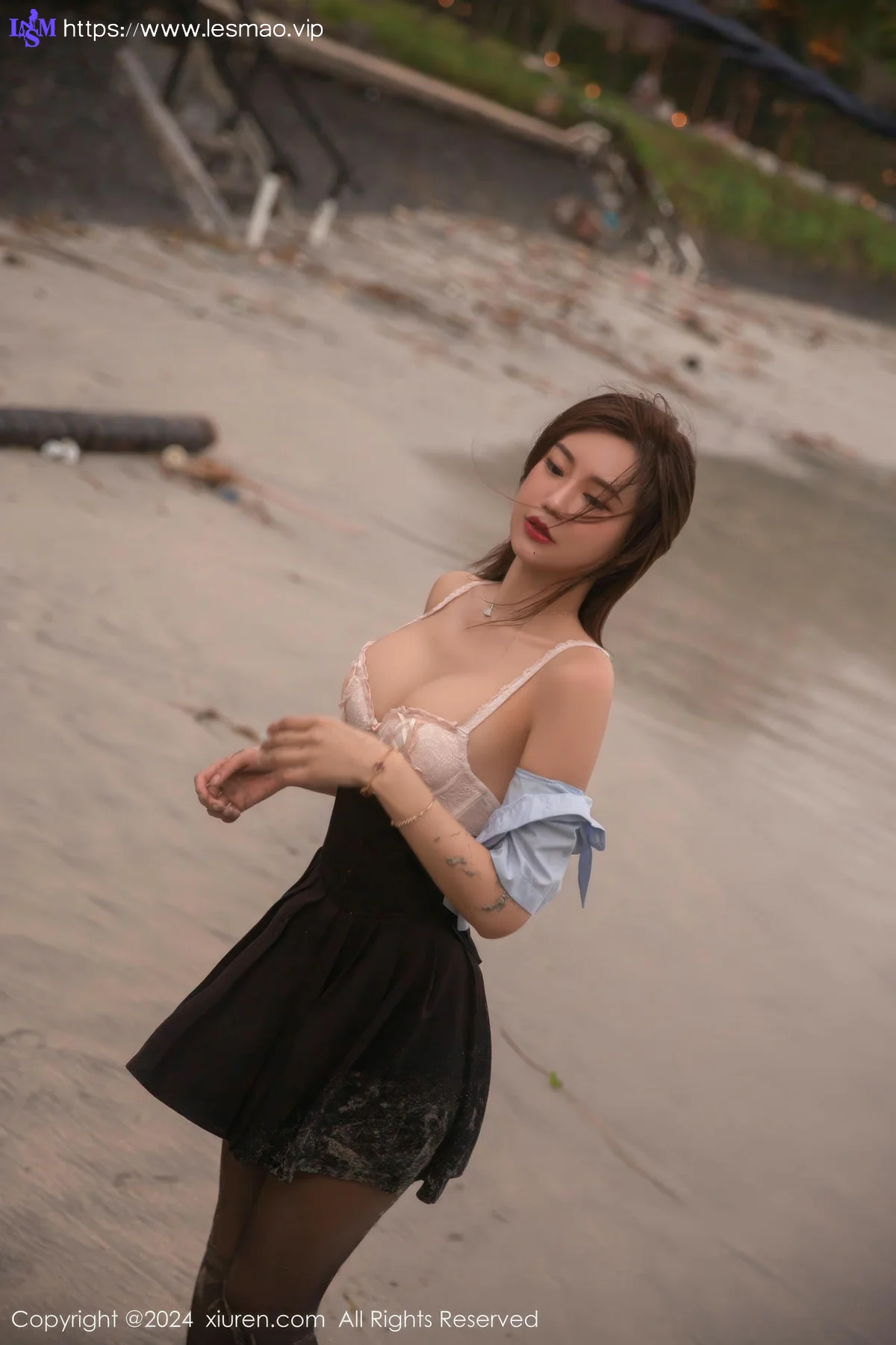 XiuRen 秀人 No.8752 绮里嘉ula 淡蓝T恤性感写真1 - 46