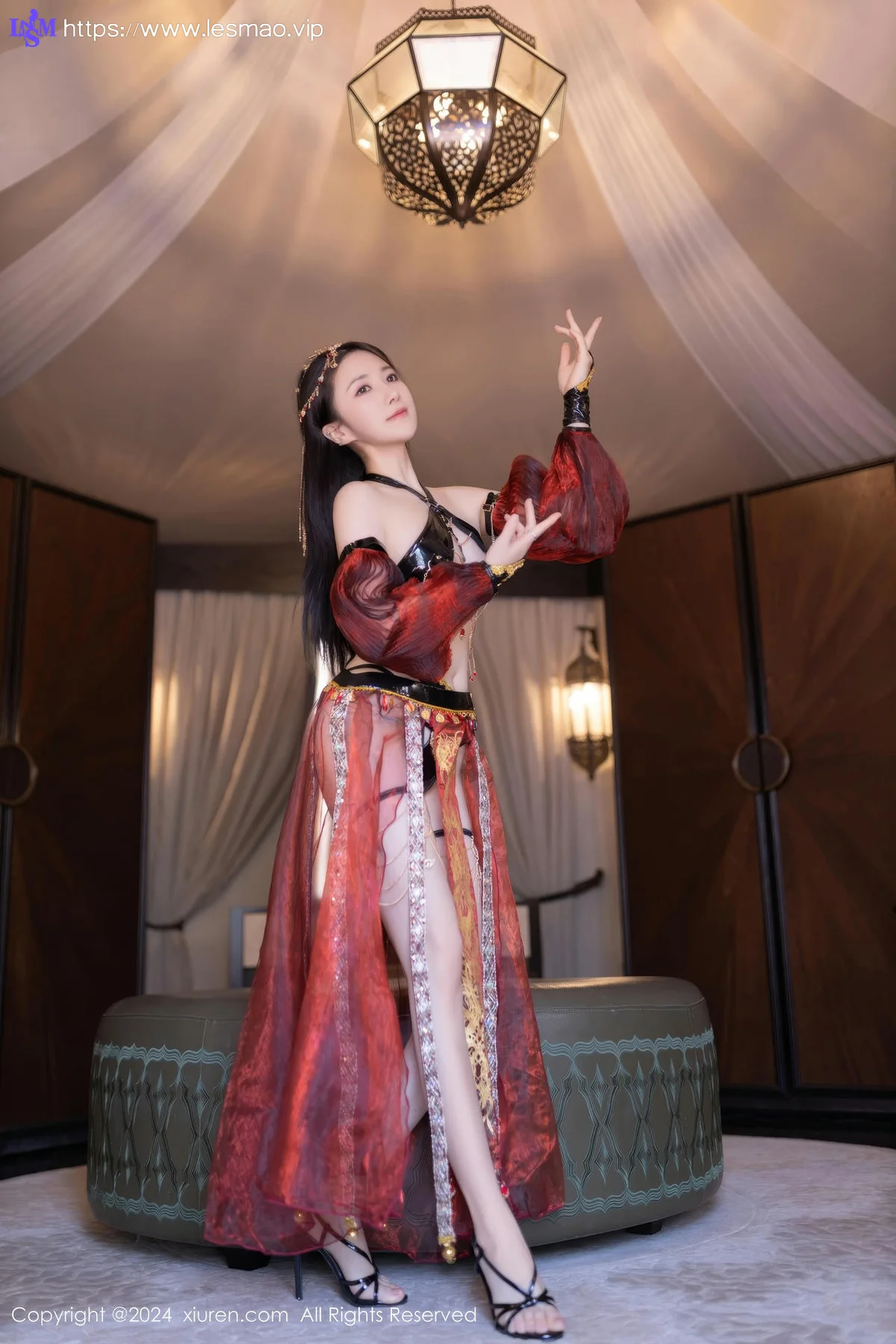 XiuRen 秀人 No.8778 鱼子酱Fish 性感舞娘迪拜旅拍写真11 - 11