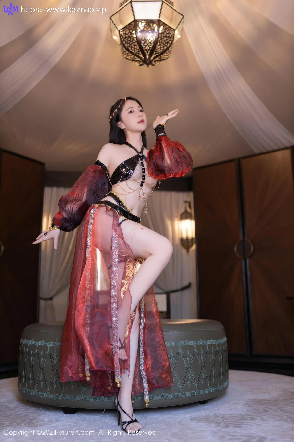 XiuRen 秀人 No.8778 鱼子酱Fish 性感舞娘迪拜旅拍写真11 - 12